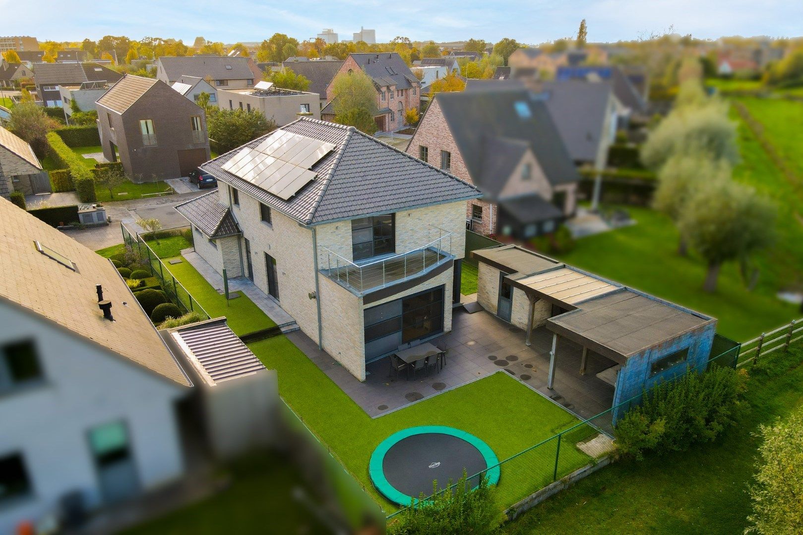 Prachtige recente villa in Koolkerke met fantastisch verzicht foto {{pictureIndex}}