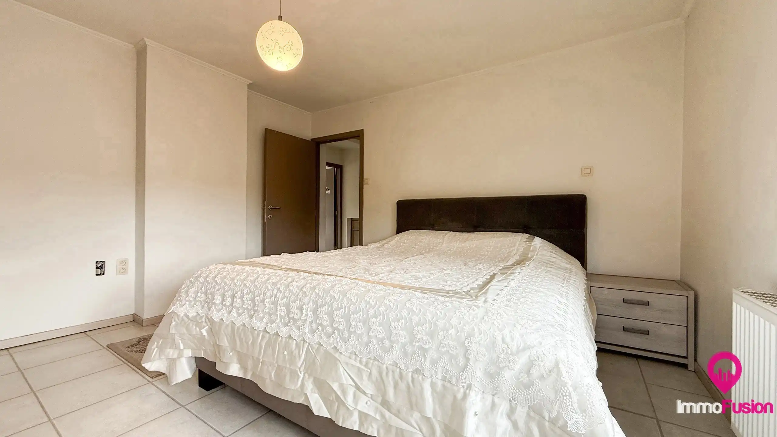 Halfopen woning met tuin en dubbele garage in H-Z! foto 33