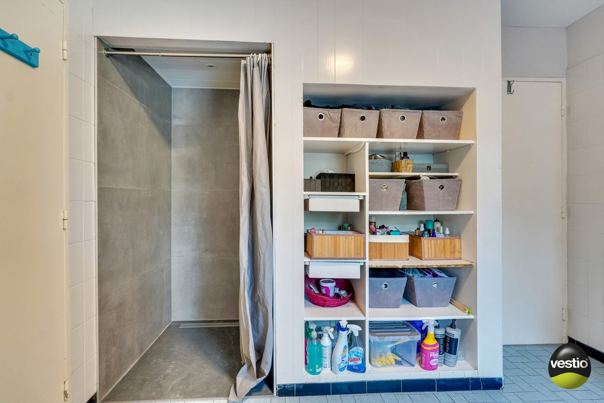 GELIJKVLOERSE BUNGALOW BOORDEVOL POTENTIEEL foto 20