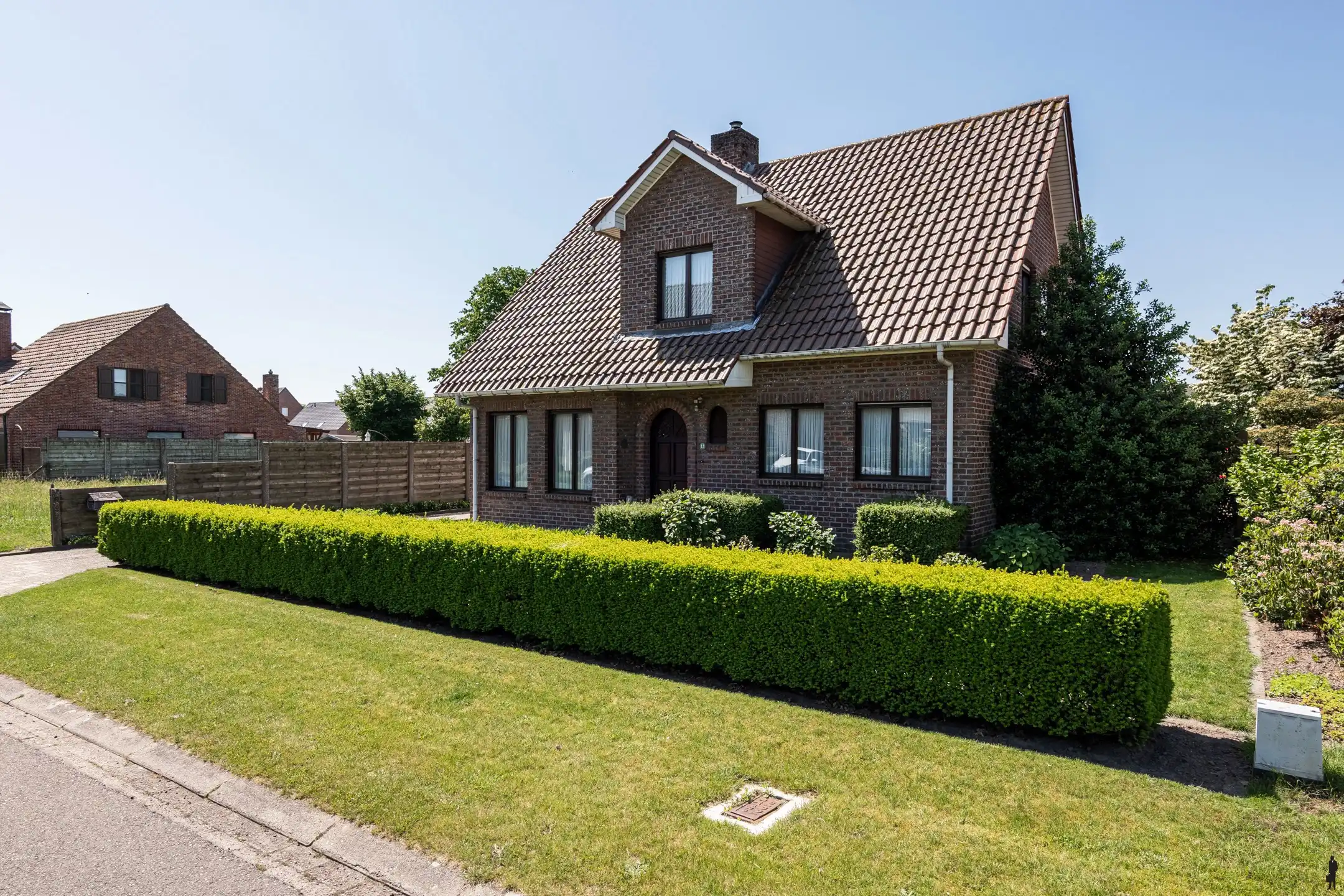 Uitstekend ondehouden ééngezinswoning op rustige locatie in centrum Weelde foto 2