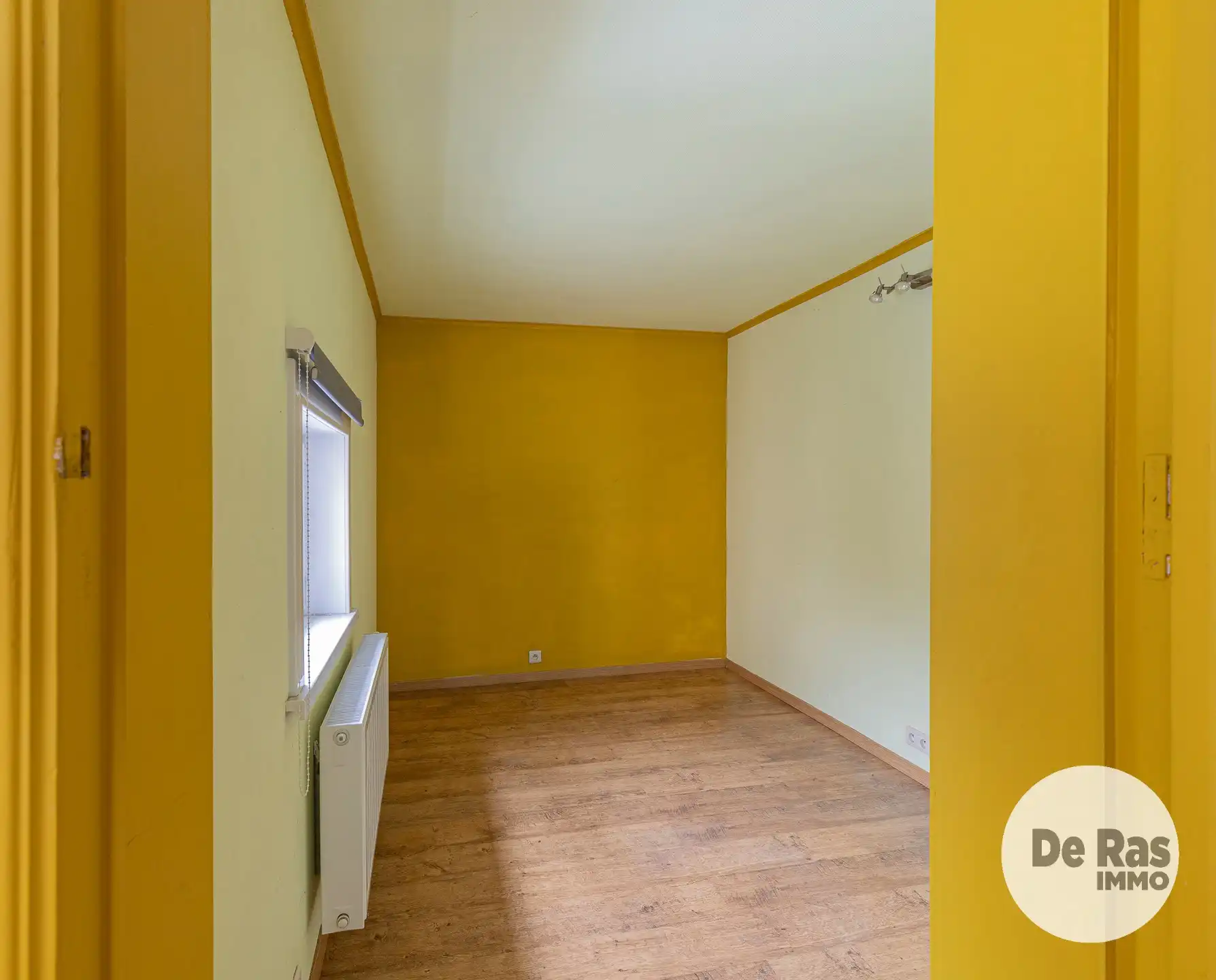 WICHELEN – Te renoveren woning met 3 kamers op leuke locatie foto 14