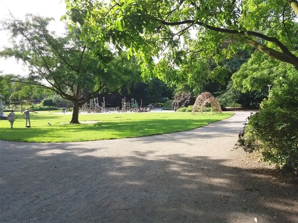 Ruim appartement | Stadspark foto 22