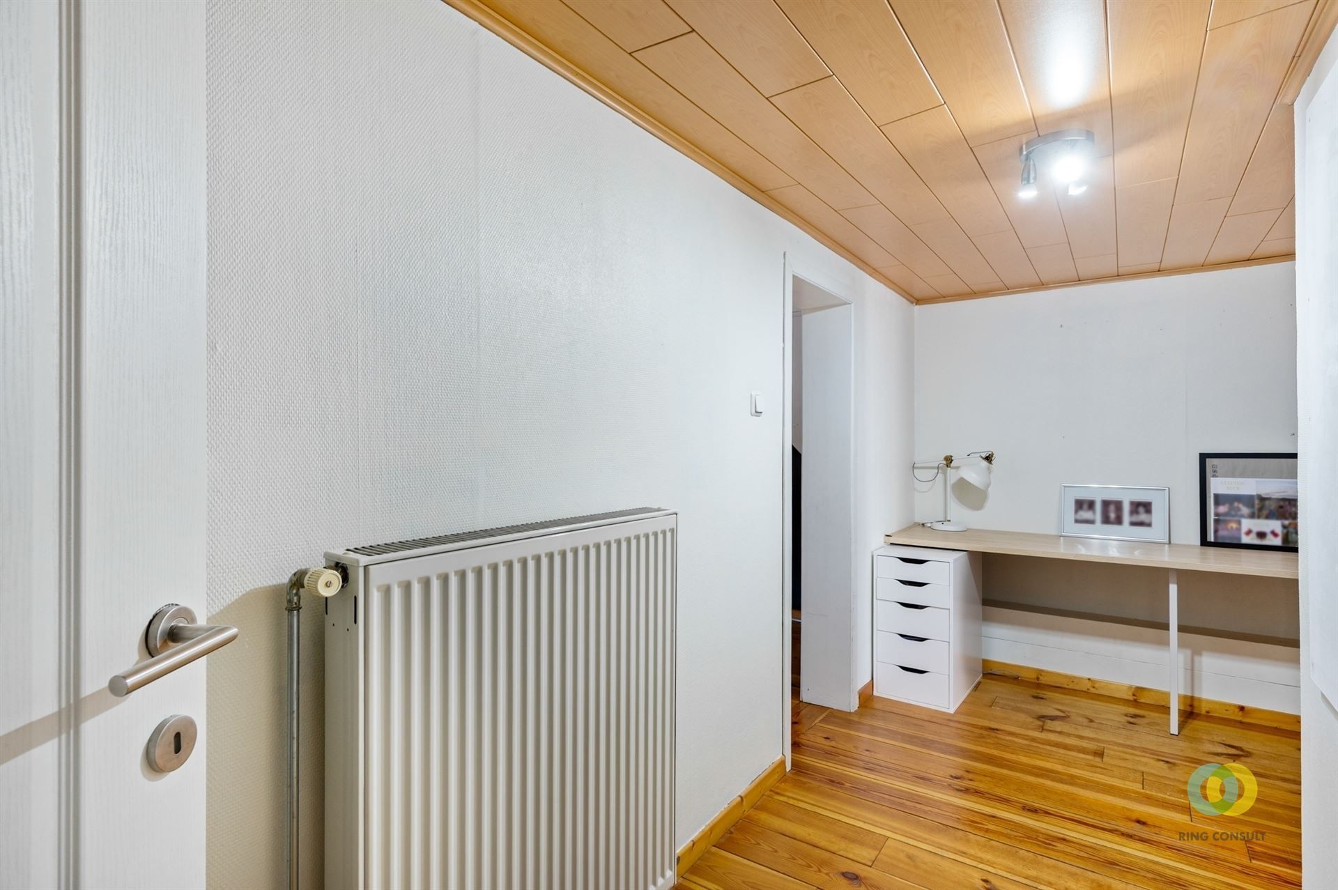 Woning met tuin en carport foto 19