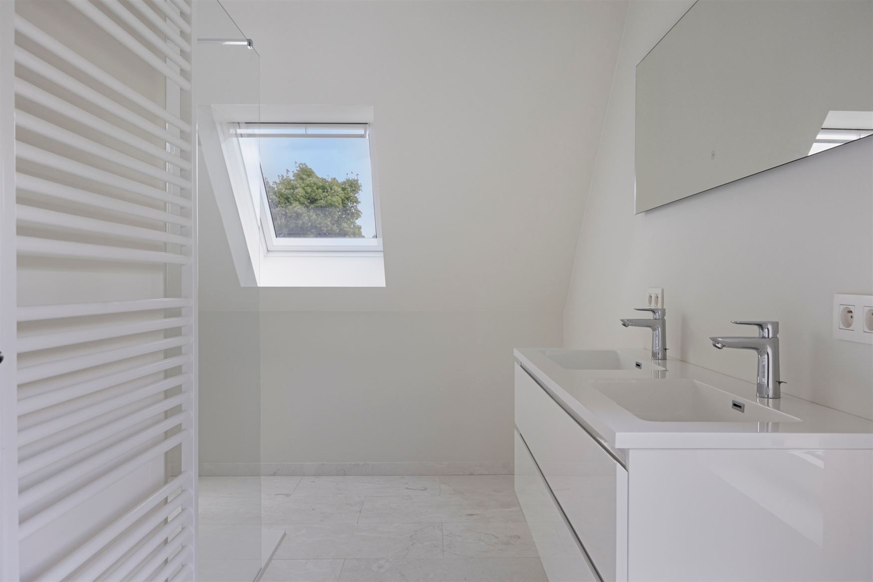 Gerenoveerde woning foto 12