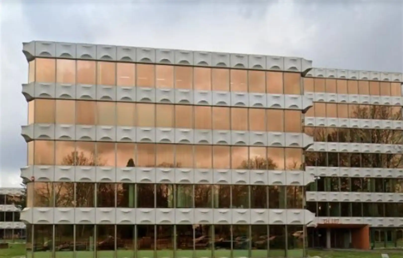 HULPE 187-189? groene omgeving, klantvriendelijk foto 14