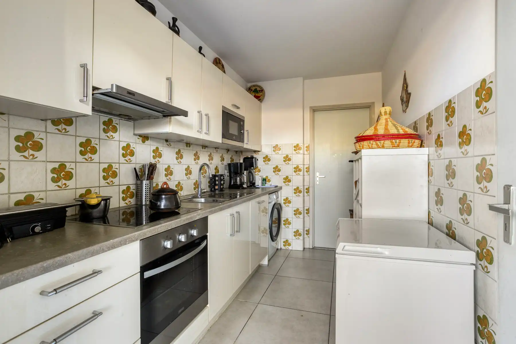 Ruim 3-slaapkamerappartement met terras foto 7