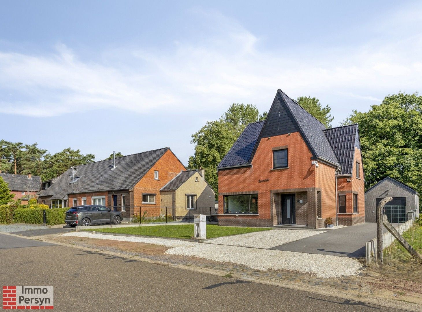 Instapklare en volledig gerenoveerde woning met 3 slpk en garage foto 41
