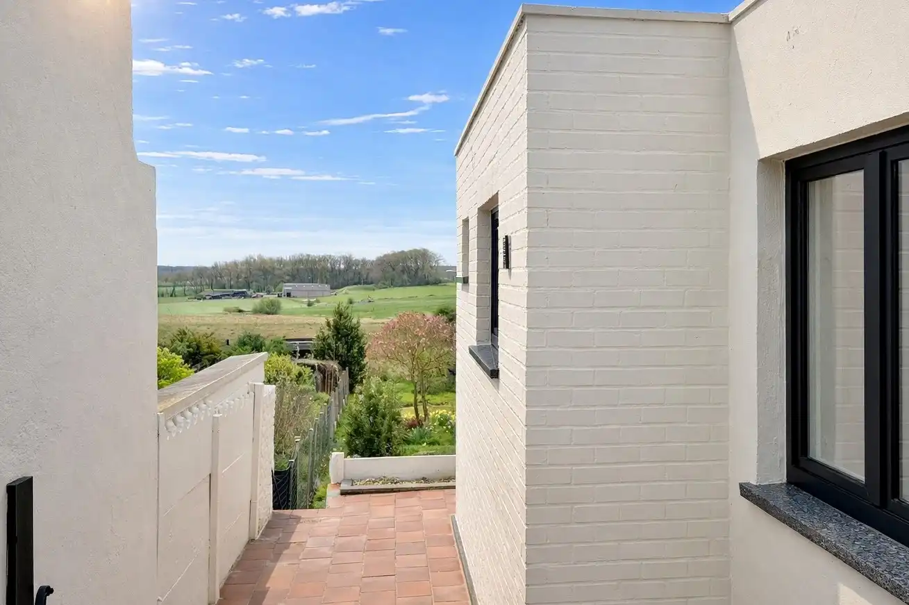 Zeer rustig gelegen & volledig vernieuwde woning te koop in het prachtige Heuvelland foto 17