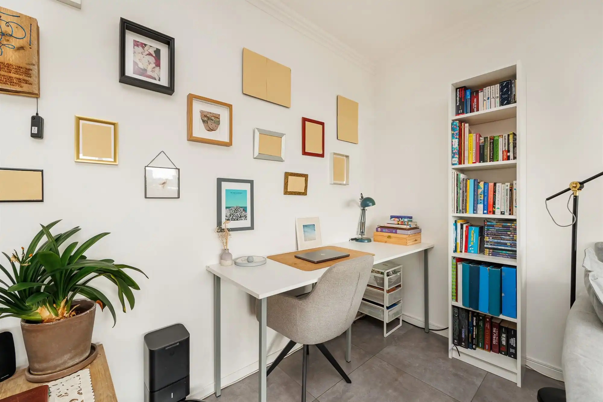Instapklaar appartement met 2 terrassen en 2 slaapkamers foto 22