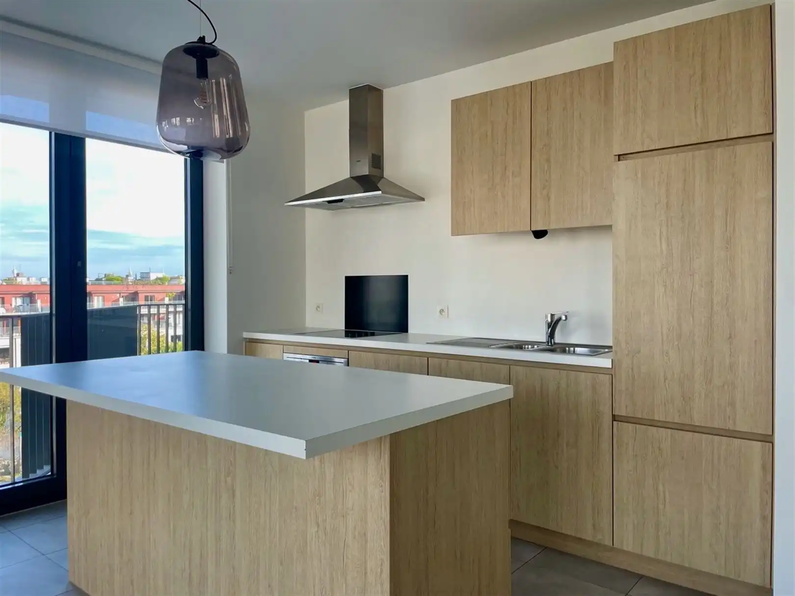 Recent appartement met twee slaapkamers op het Eilandje. foto 9