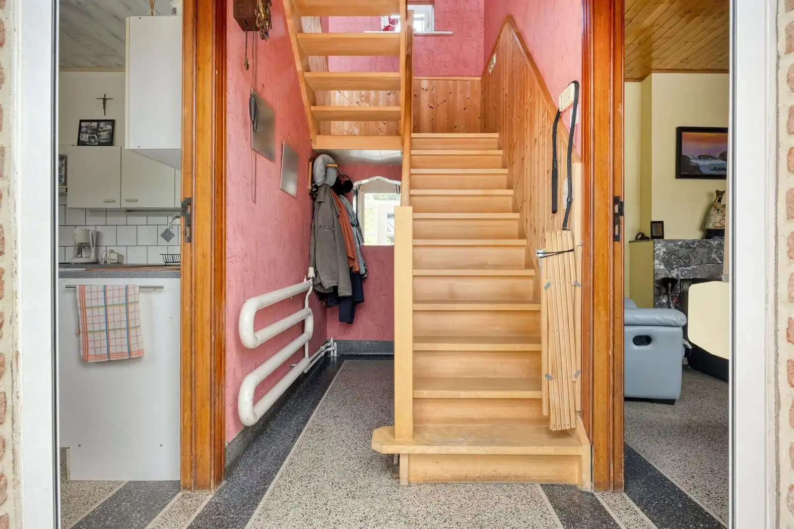 Unieke woning op mooi perceel van 12a foto 14
