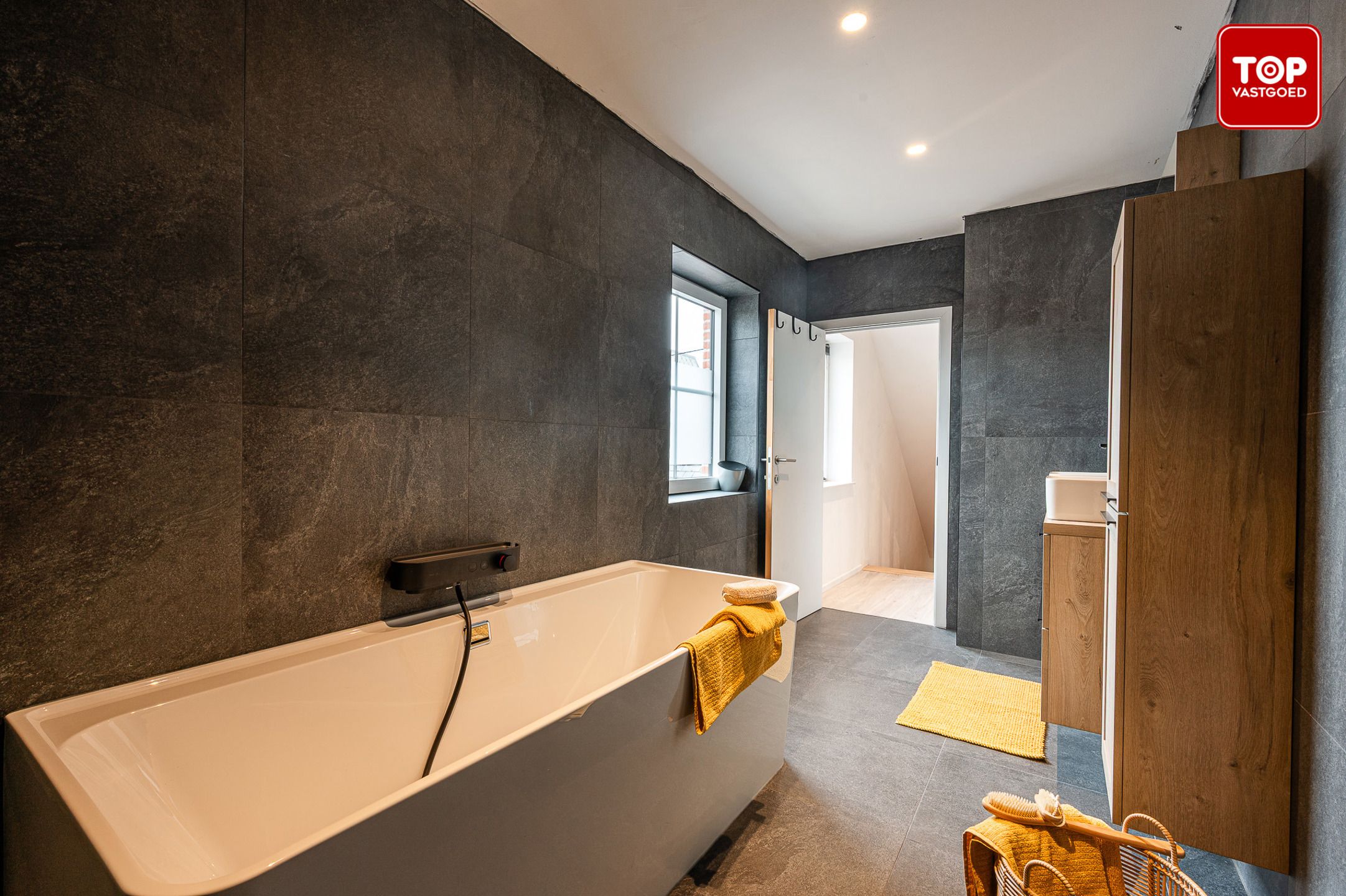 Instapklare BEN-woning met 4 slaapkamers, garage en royale tuin foto 19