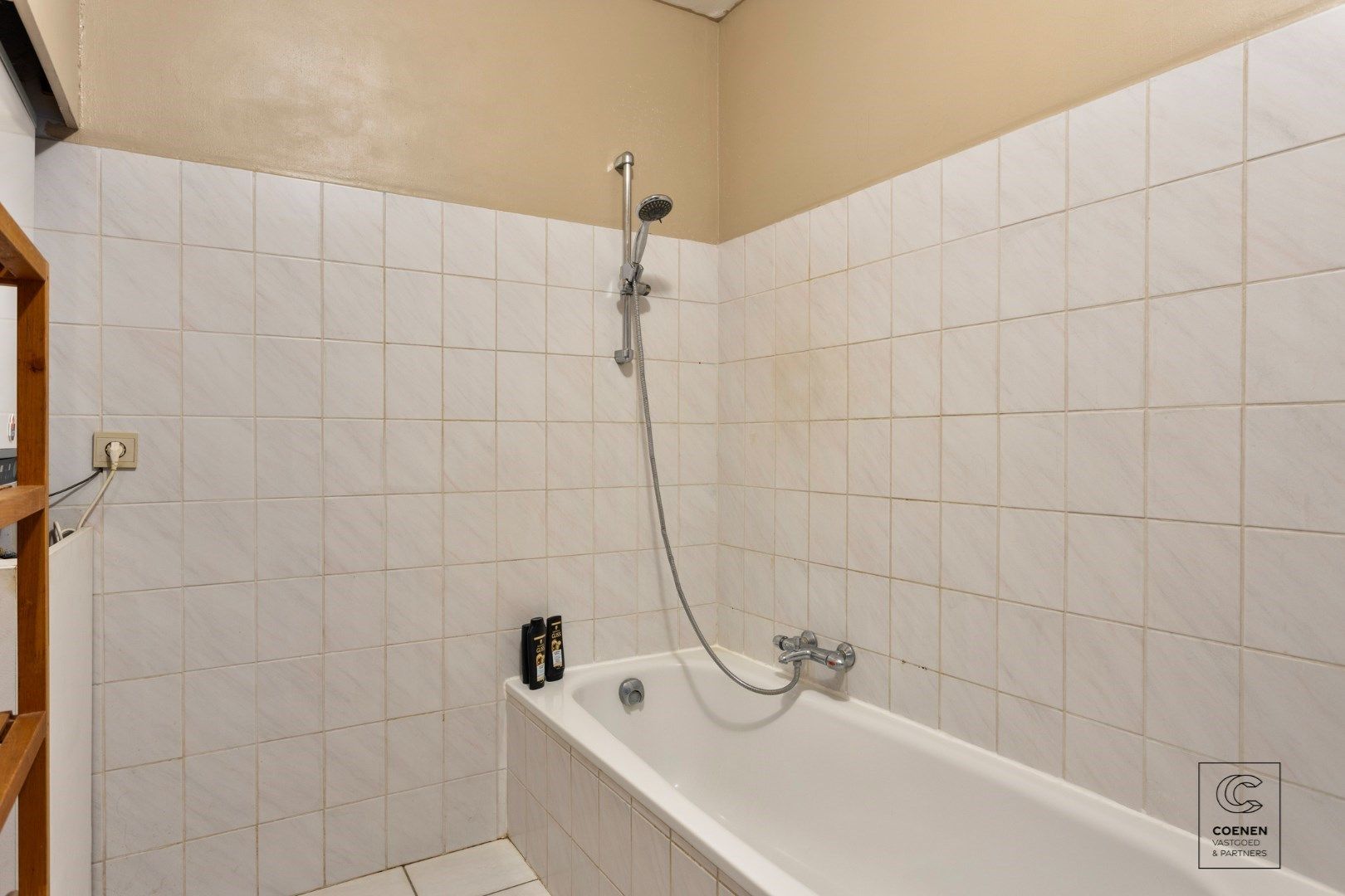 Praktisch appartement van 96m² met 2 slpk's, tuin INCLUSIEF garagebox op centrale locatie te Brecht! foto 8