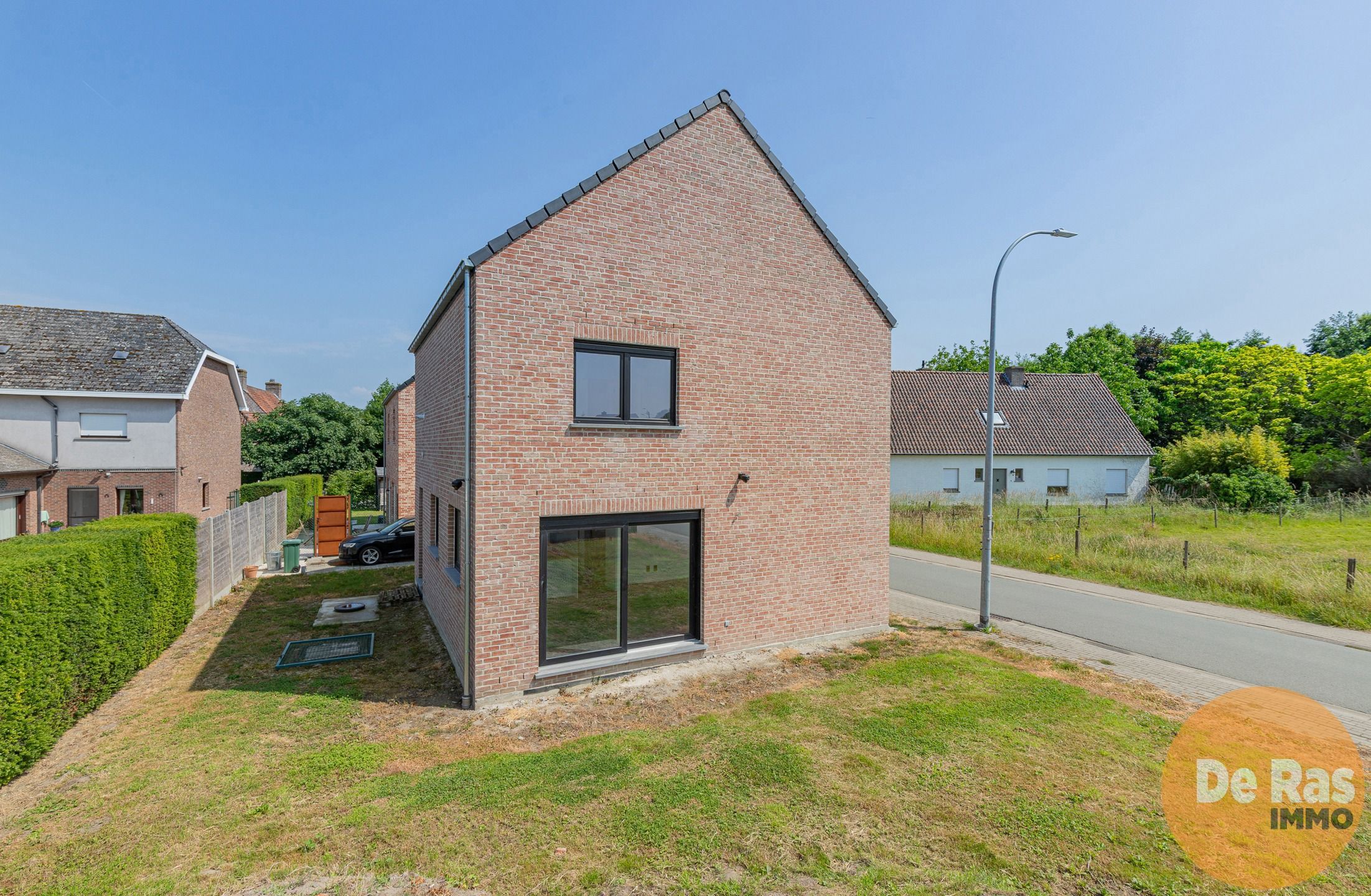 SERSKAMP - Uitz nieuwbouw met 3 slpks.,tuin in rustige buurt foto 3