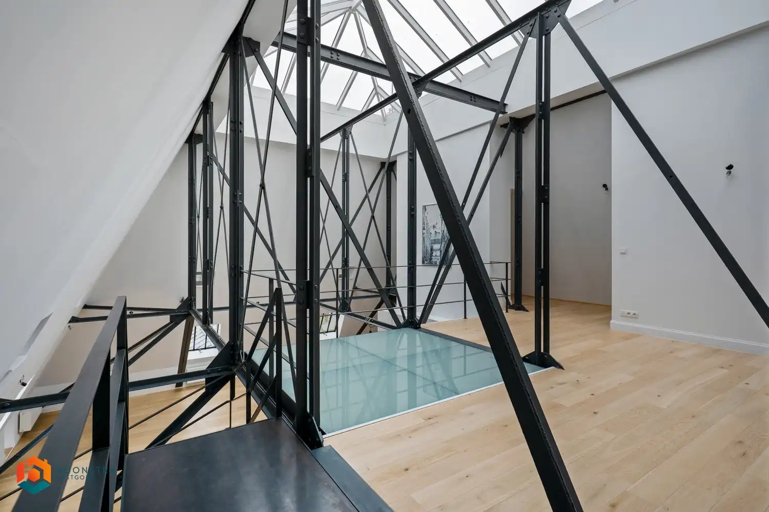 Ruimtelijke industriële loft (+/- 194 m²) met 3 slpkrs foto 12