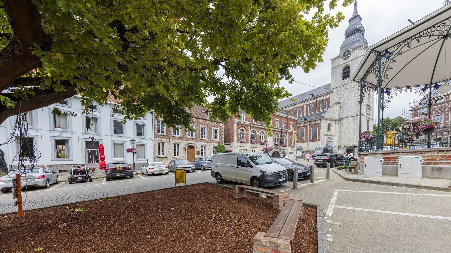 Twee te renoveren woningen in centrum Hoegaarden foto 14