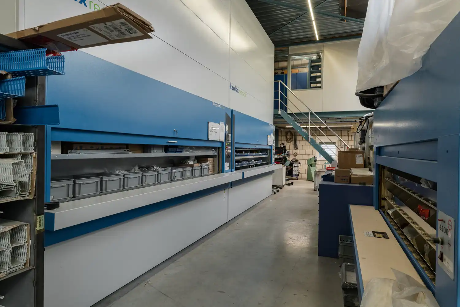 BEDRIJFSPAND MET CONCIERGEWONING foto 92