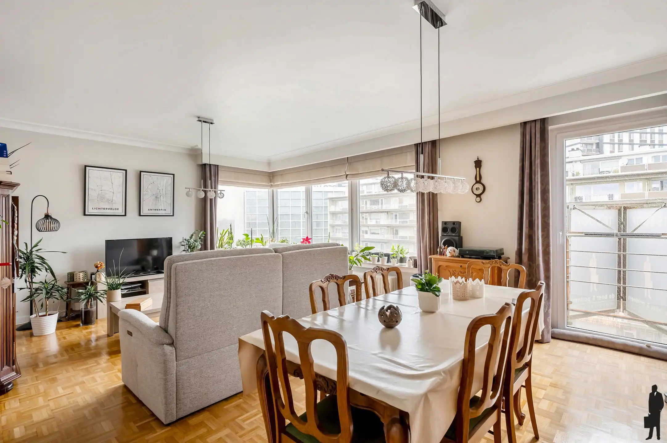 Lichtrijk hoekappartement met terras op topligging foto 5