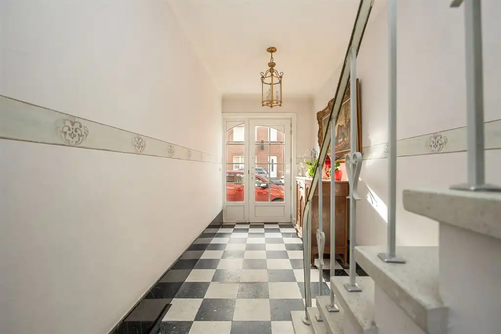 Volledig gerenoveerd appartement met terrasje foto 15