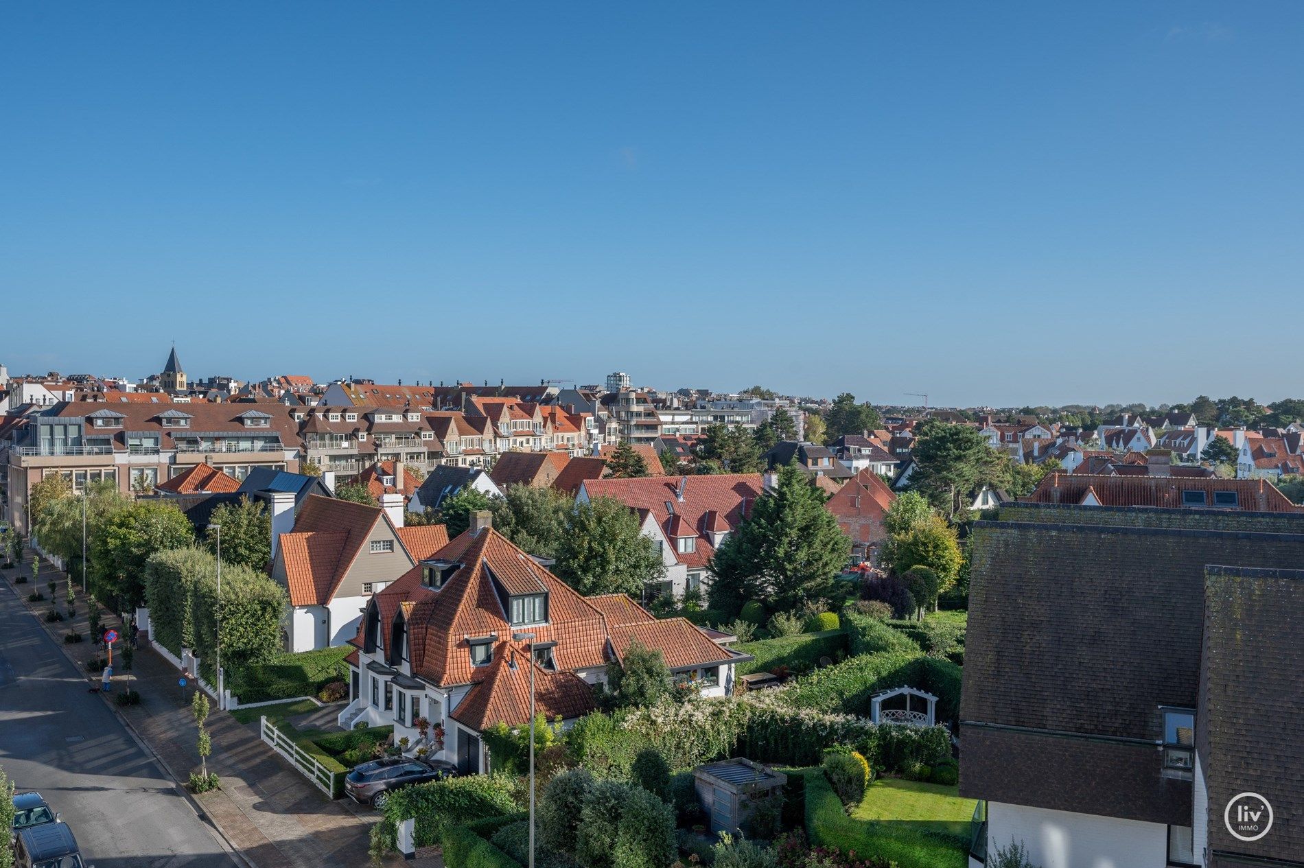 Aangenaam appartement met mooie gevelbreedte en open zicht over de villas in Knokke.  foto 17