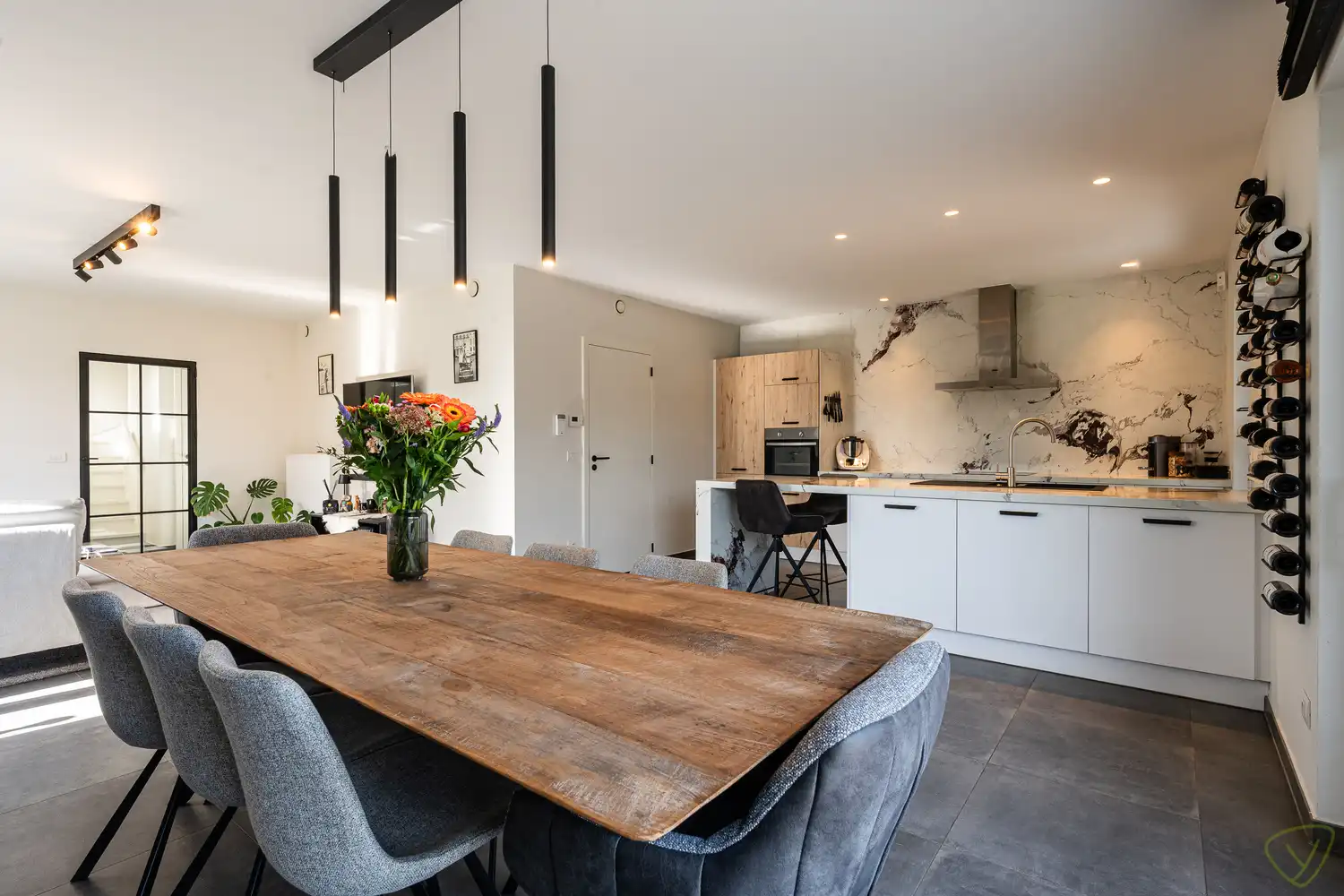 Moderne halfopen instpaklare woning met garage en tuin op aantrekkelijke locatie in Kaprijke - ideaal voor comfortabel wonen! foto 6