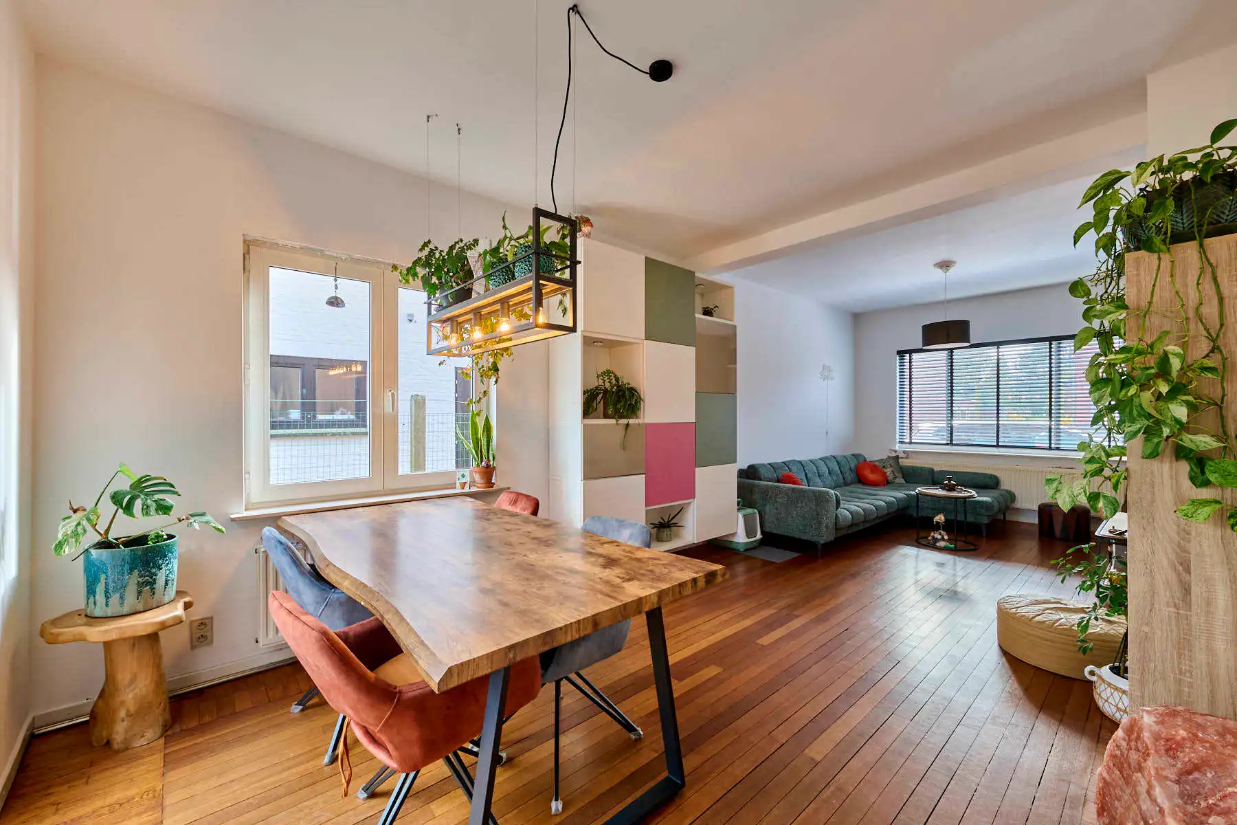 Huis te koop foto {{pictureIndex}}