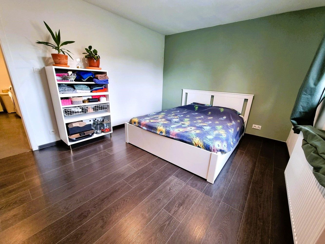 Dakappartement met 2 slaapkamers, ruim terras en tuin. Staanplaats inbegrepen. foto 8