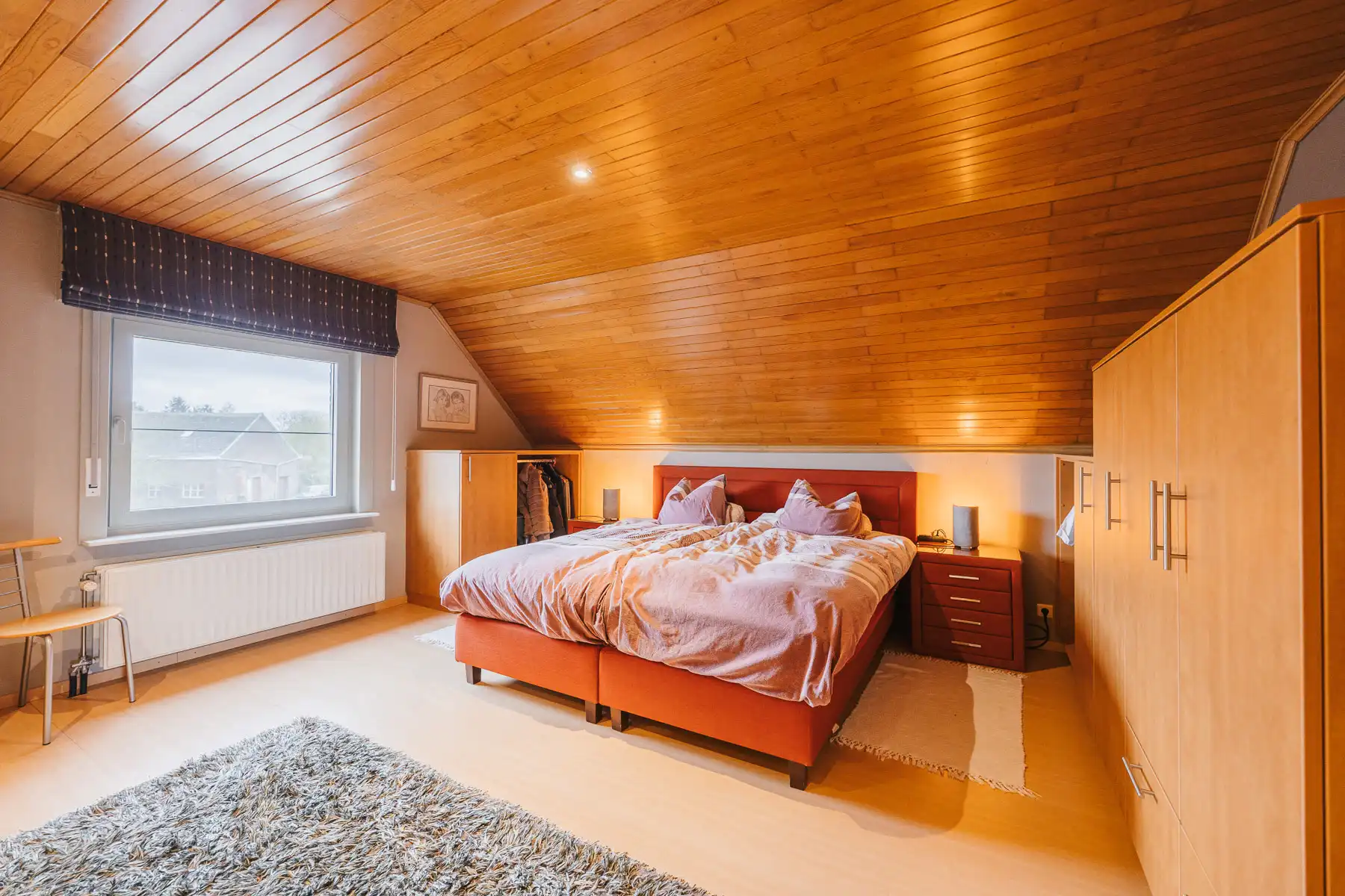 Ruime, instapklare woning met mooie tuin in groene omgeving foto 16