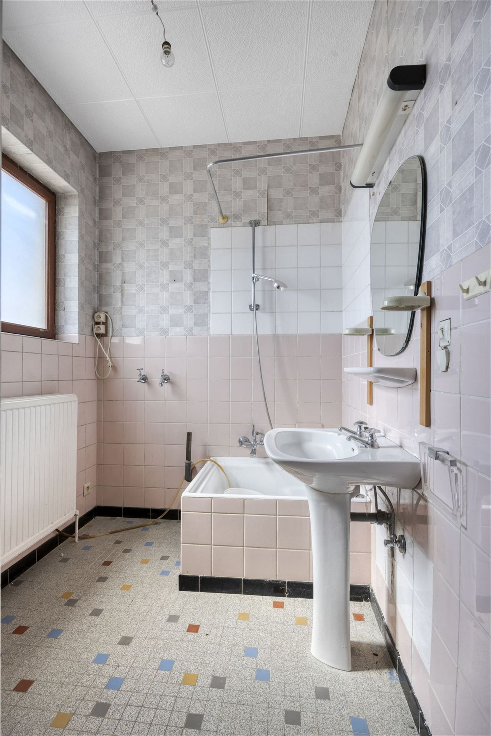 Opbrengstwoning met 2 appartementen en 3 garageboxen foto 24