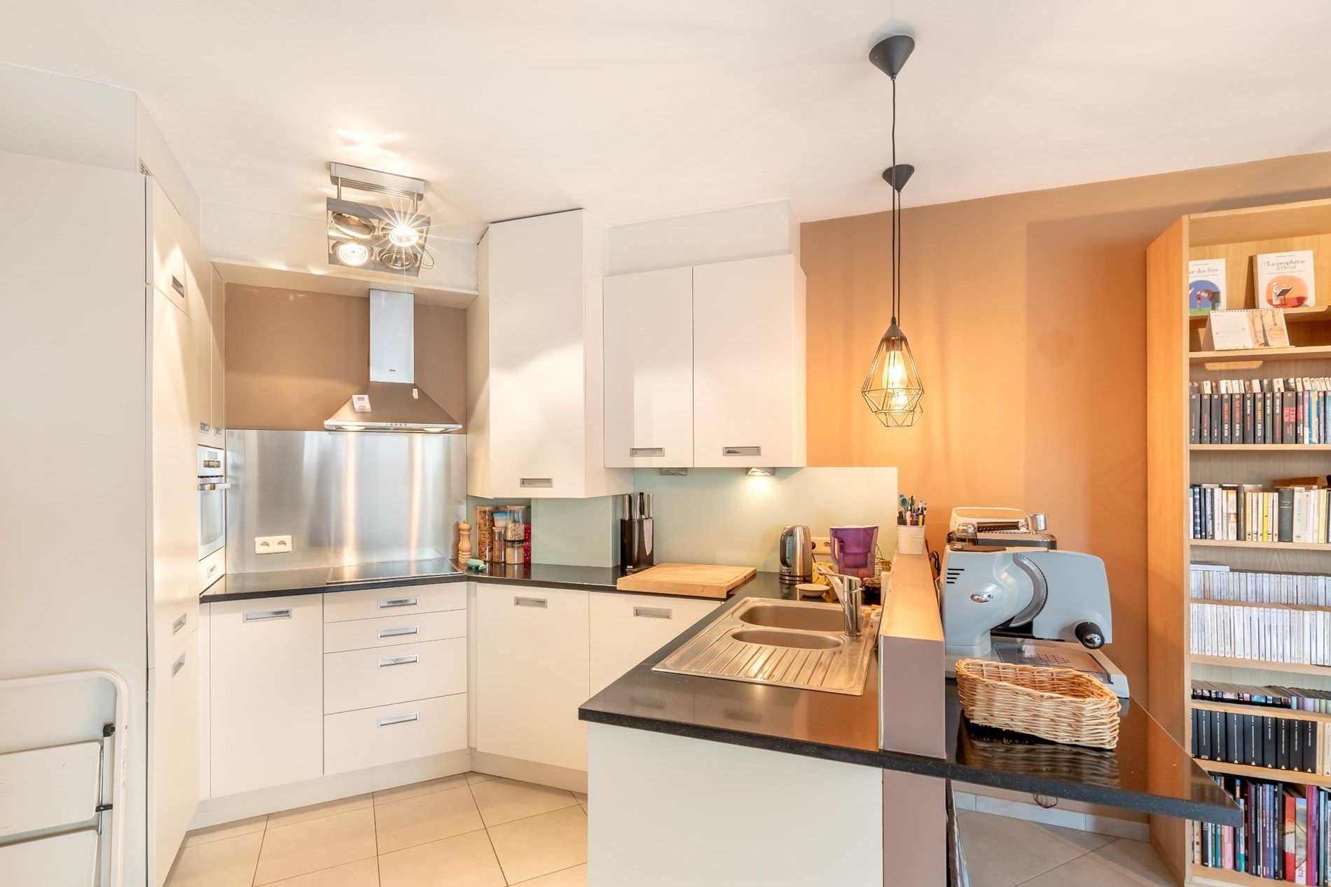 Leuk duplexappartement met terras! foto 5