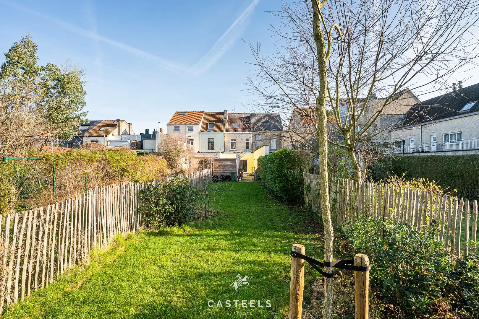 Instapklare gezinswoning met droomtuin en 3 slaapkamers foto 18
