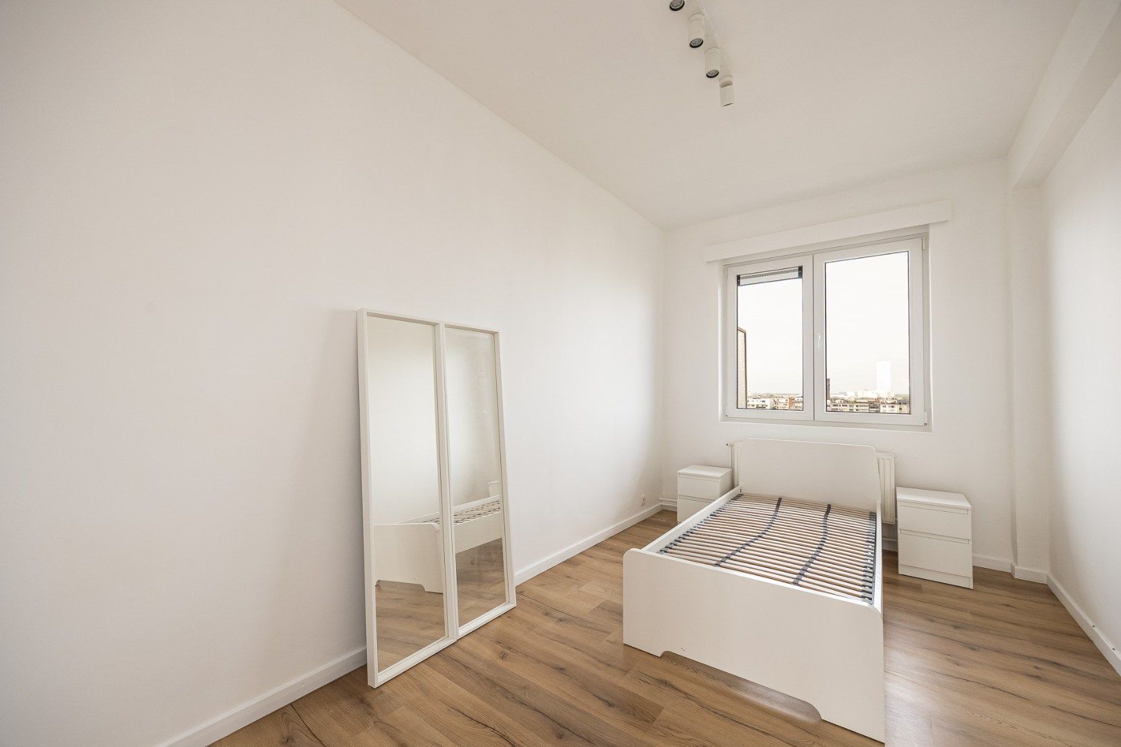 2 slaapkamer appartement met panoramisch zicht.  foto 9