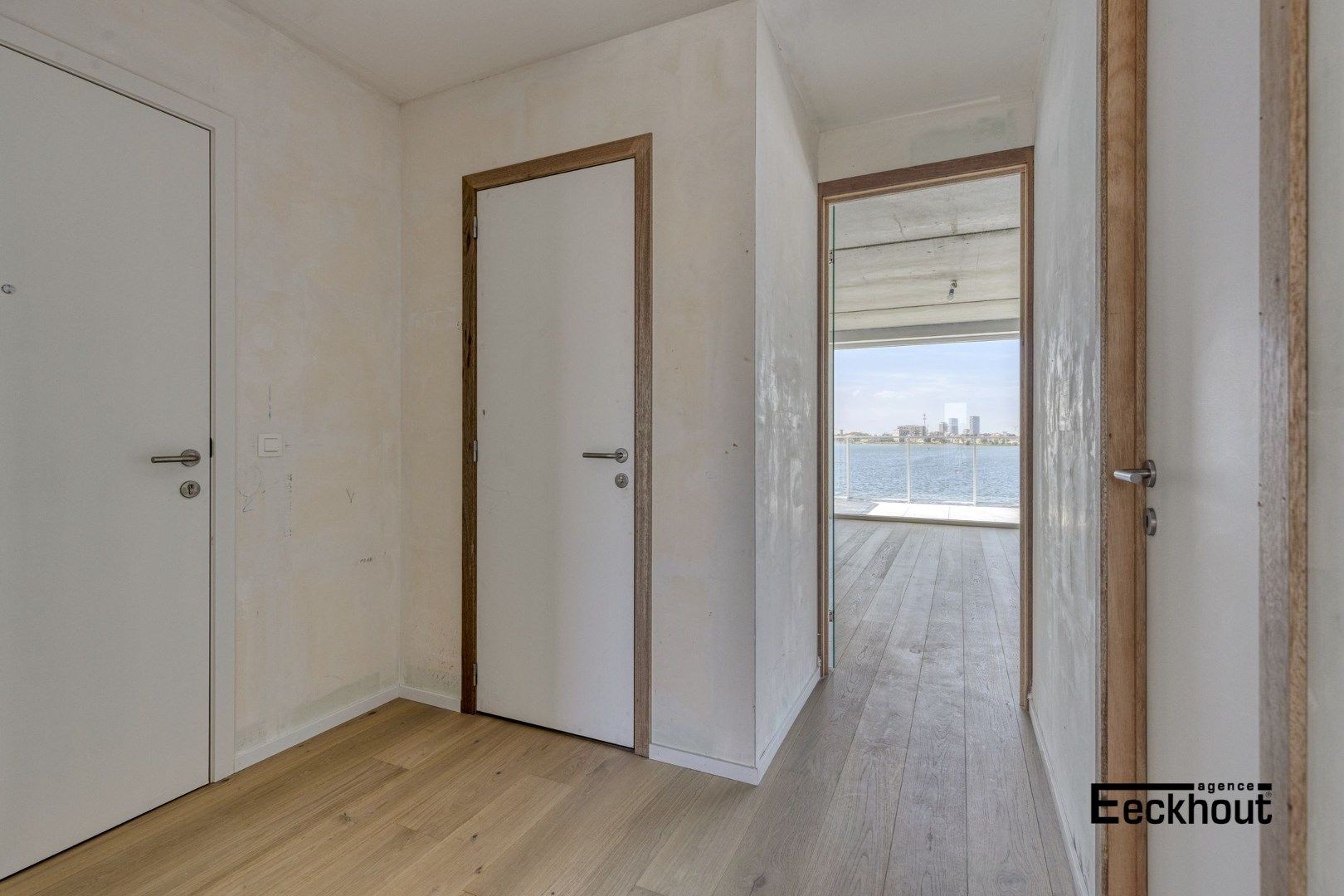 Luxe penthouse met prachtig zicht over de Spuikom foto 9