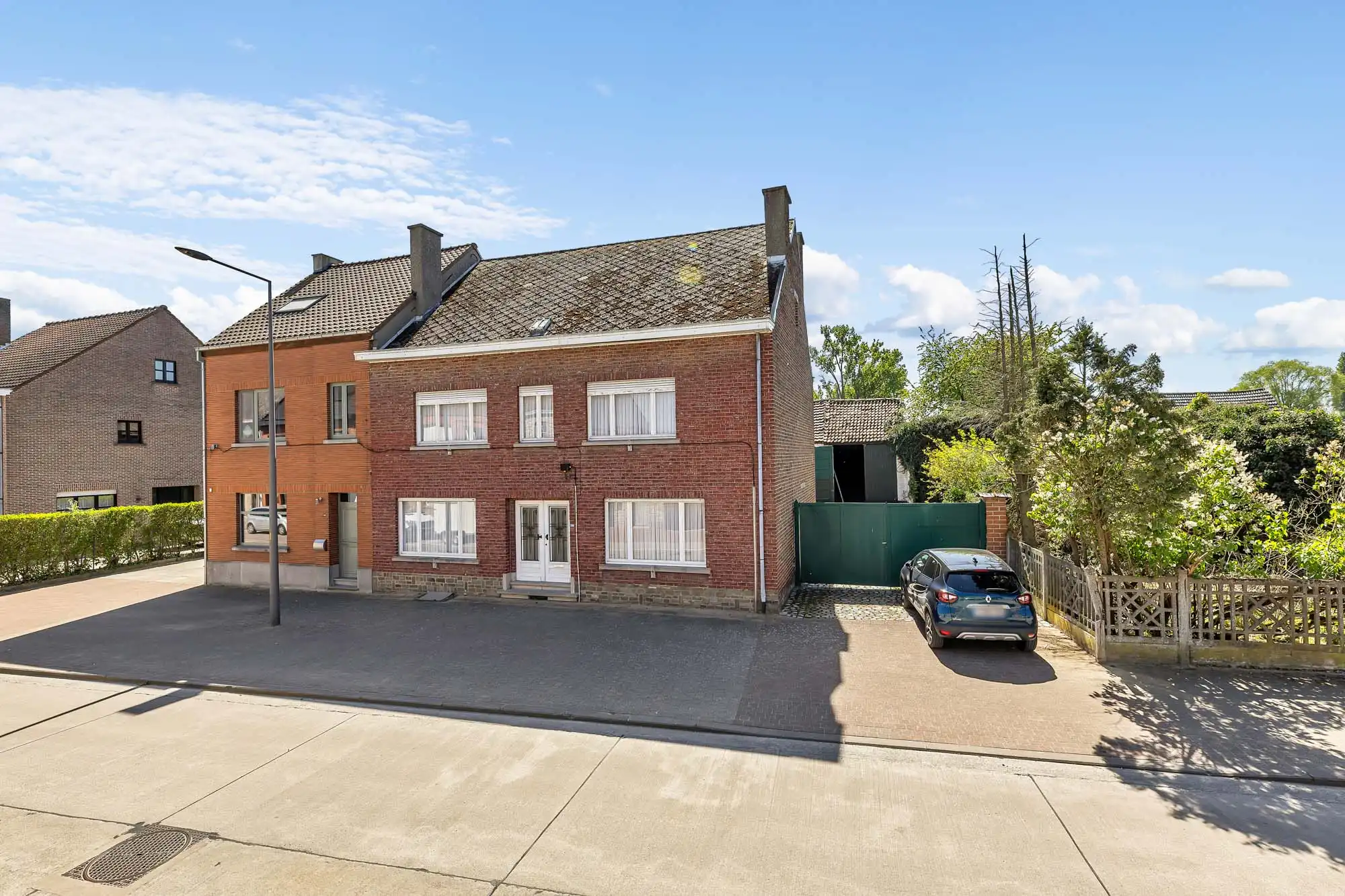 Ruime te renoveren woning met loods en bouwgrond foto 34
