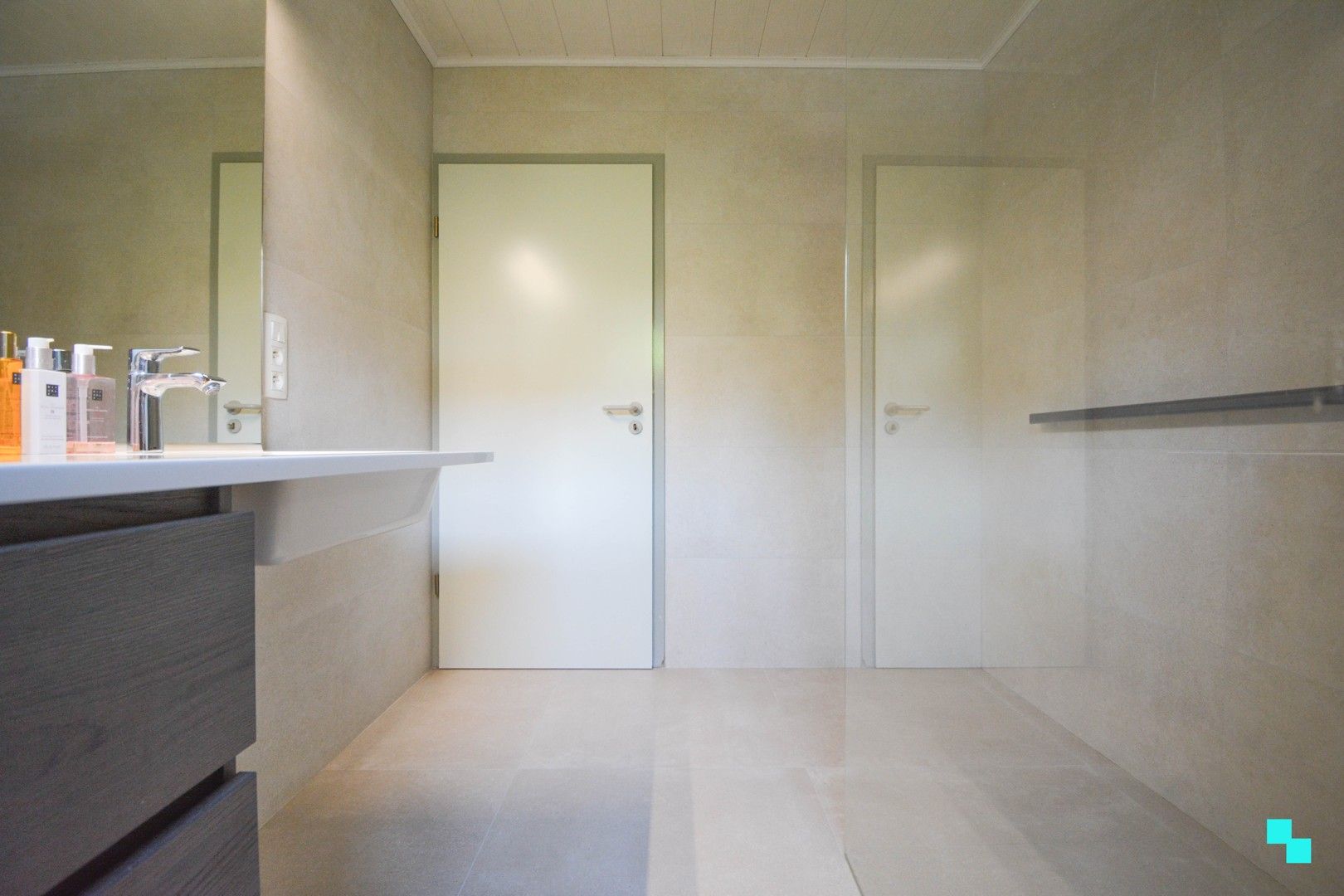 Aantrekkelijk gelegen, alleenstaande woning te Hooglede foto 10