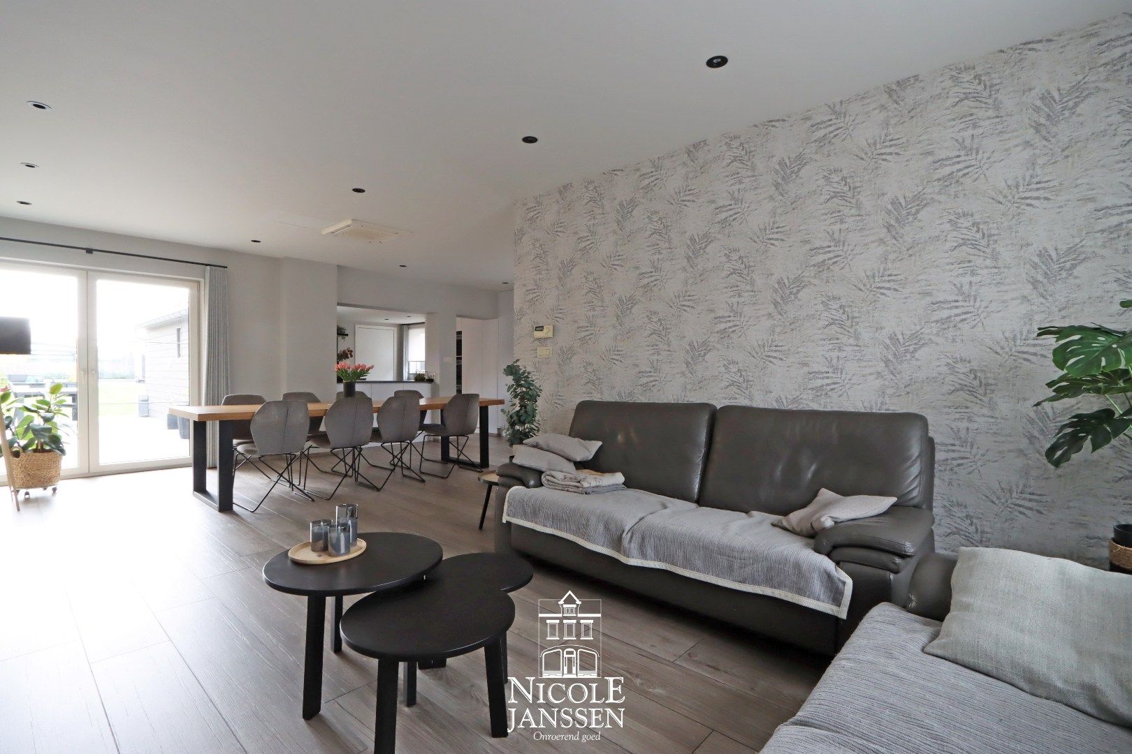 Charmante halfvrijstaande woning  foto 3