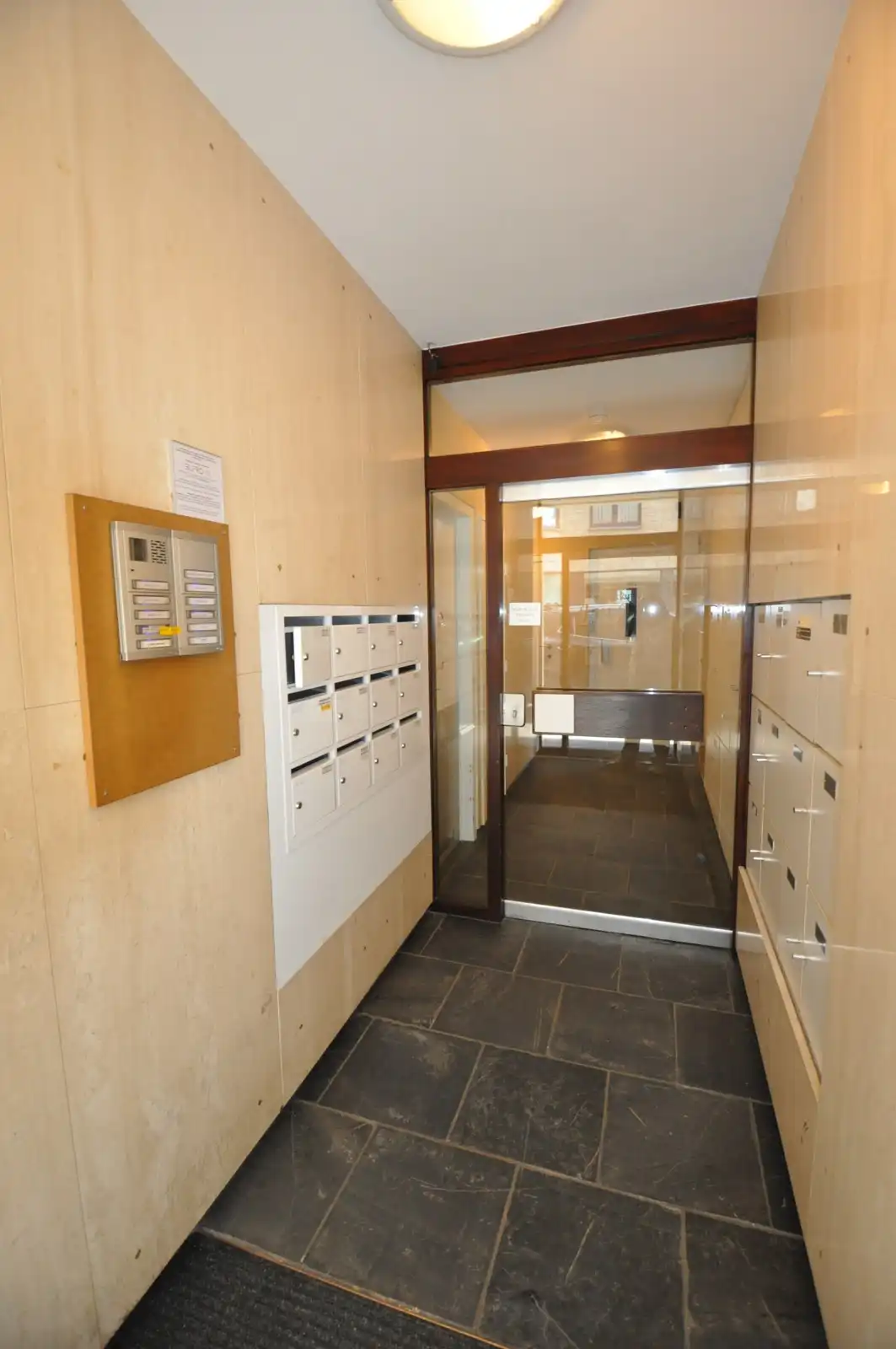 Ruim 2 slaapkamer appartement in het centrum van Oostende foto 2