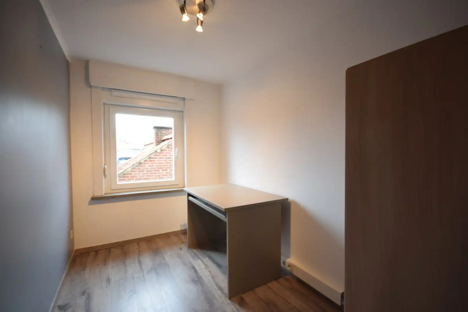 Instapklare gezinswoning met drie slaapkamers en tuin foto 11