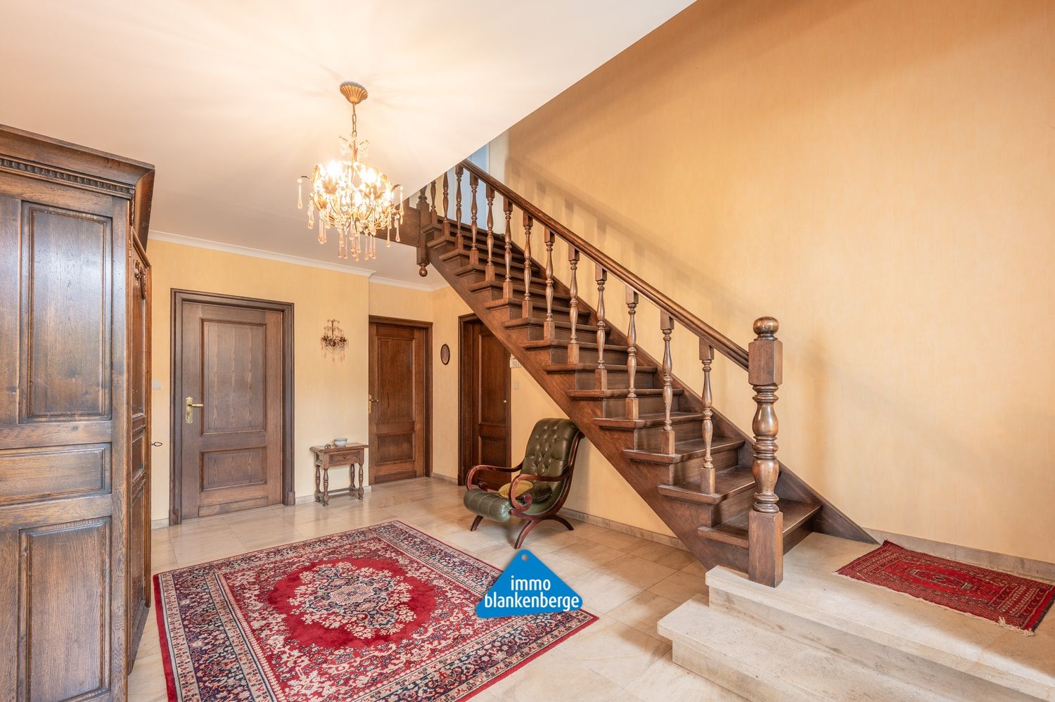 Exclusieve villa in een gegeerde residentiële wijk foto 13
