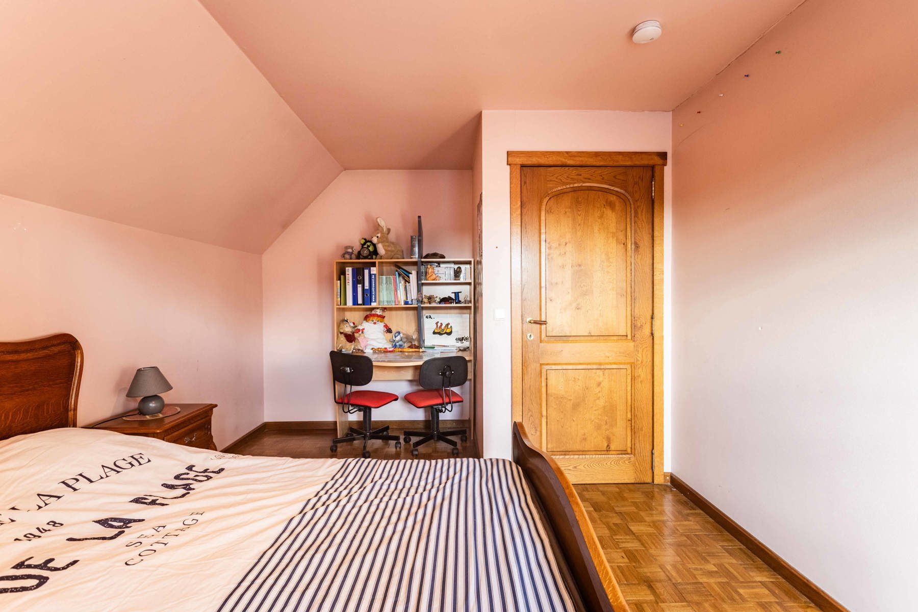 Ruime open bebouwing op rustige locatie foto 22