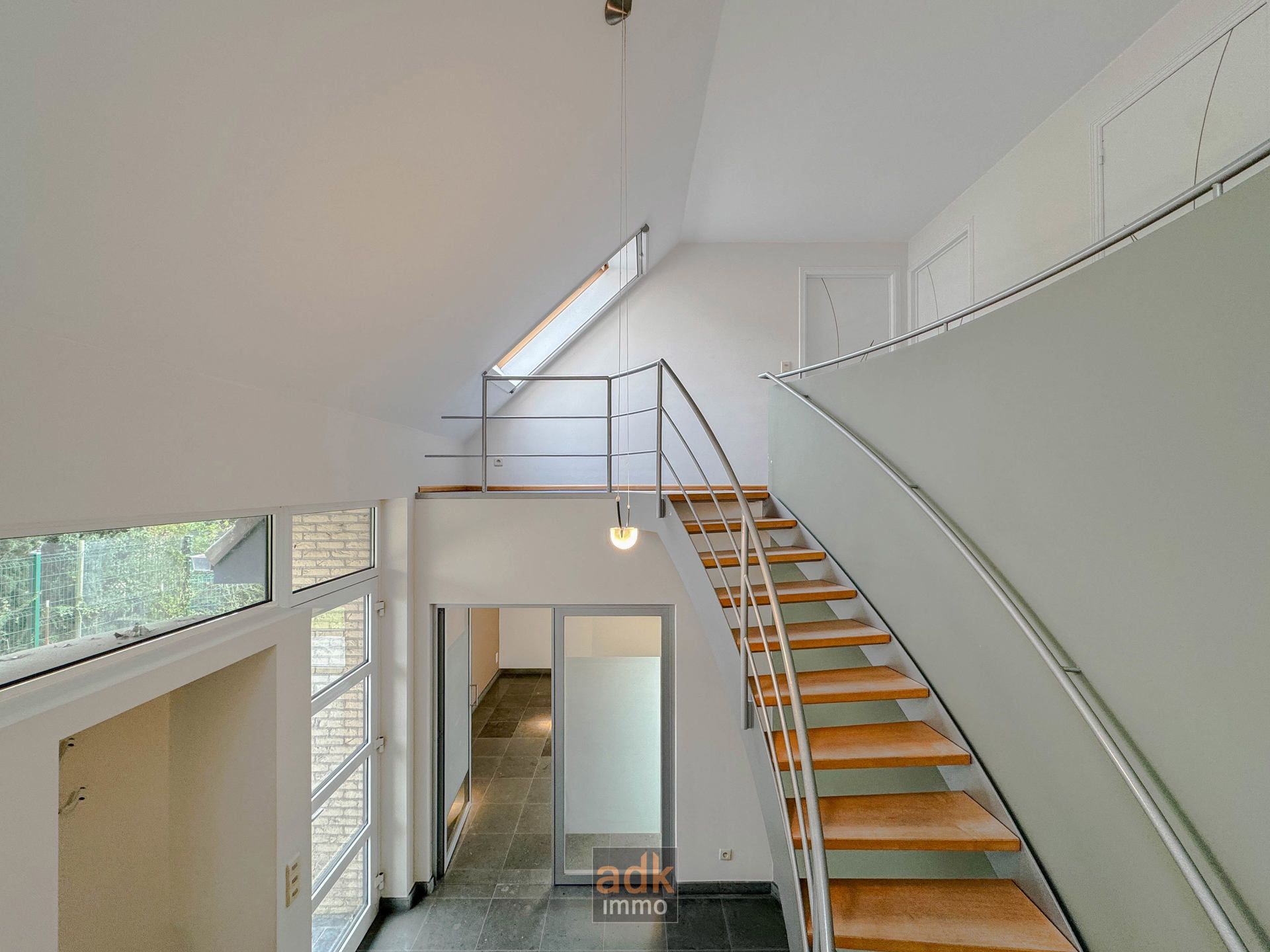 Ruime, lichtrijke villa  – 908 m² grond, aan de duinen foto 6