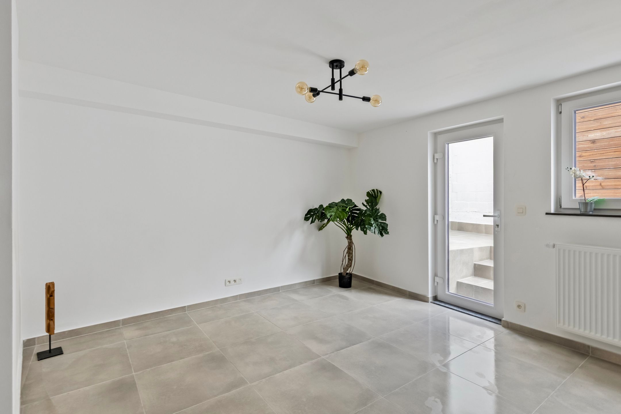 Prachtig gerenoveerde woning (met eventuele handelsruimte) foto 10