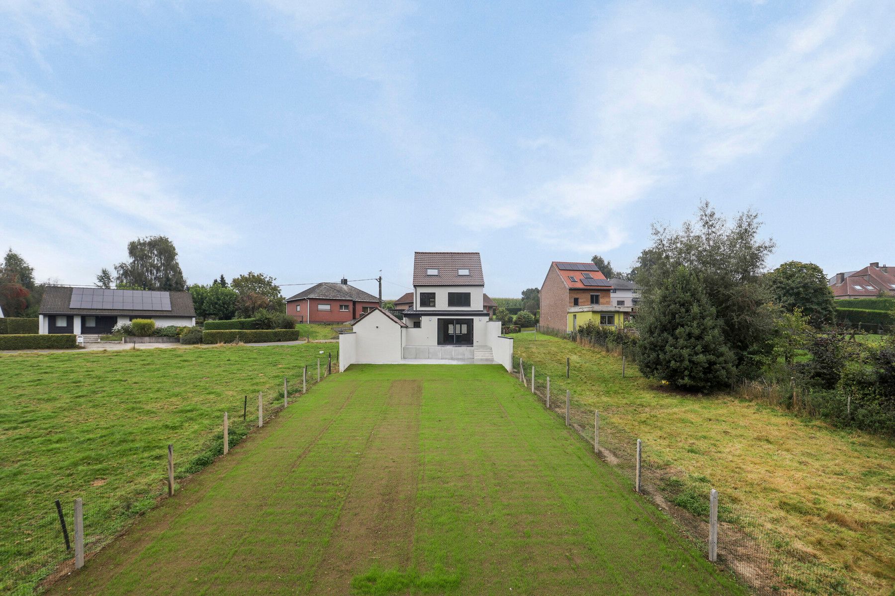 Vernieuwde woning met 3 slaapkamers en prachtig zicht foto 4