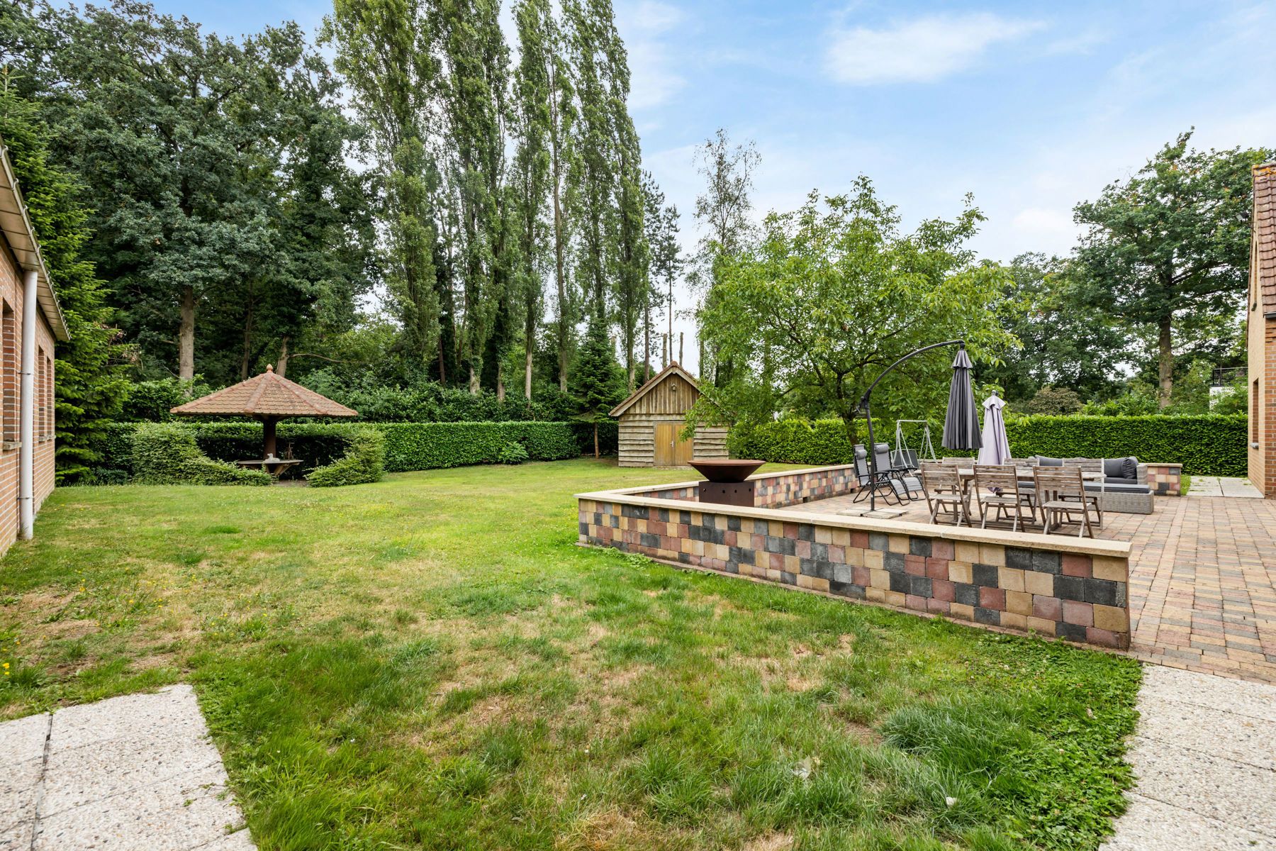 Uitzonderlijk ruime villa op 5300 m2 met hobbyloods foto 13
