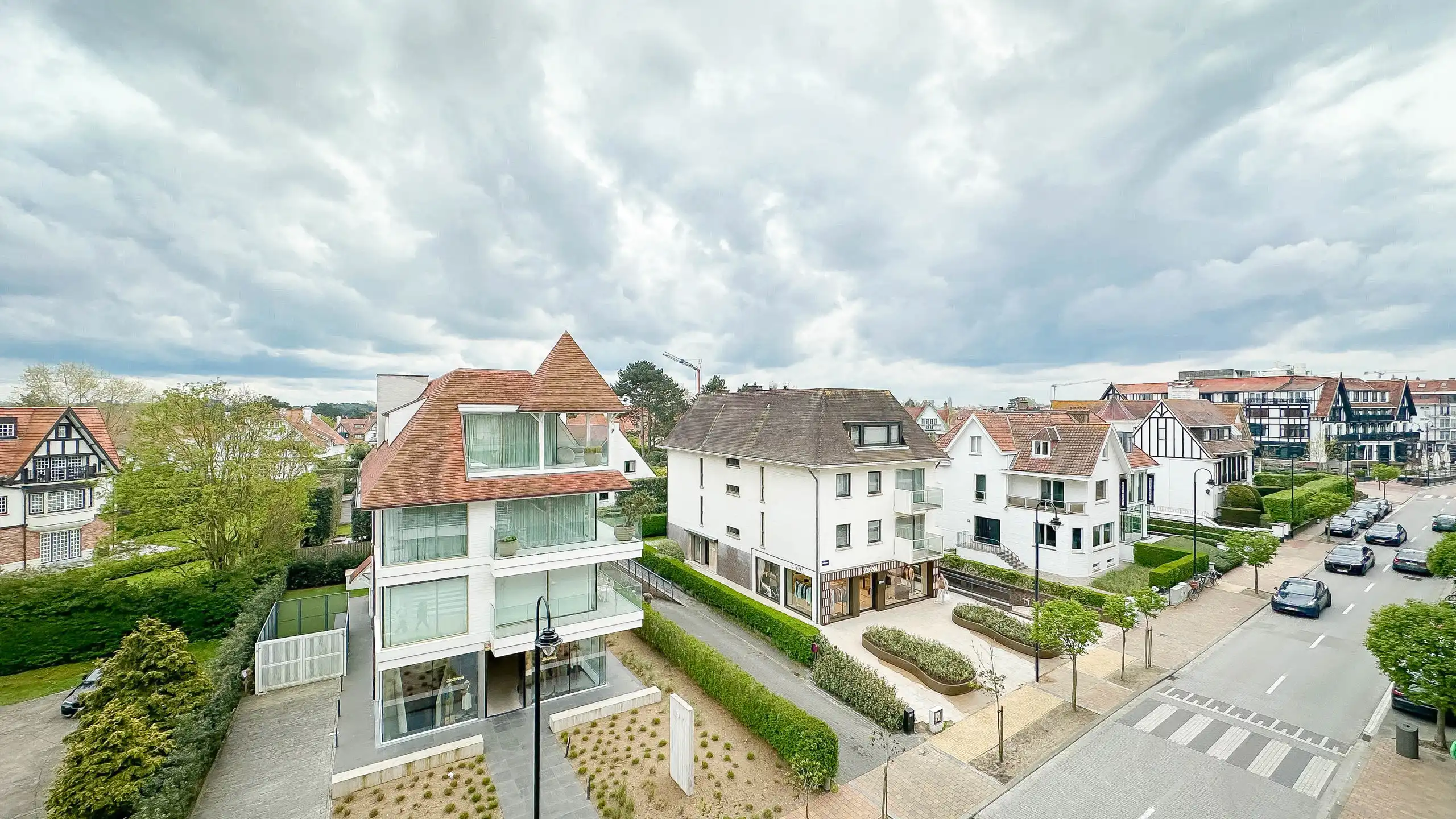Zonnig appartement op een topligging in het Zoute. foto 4