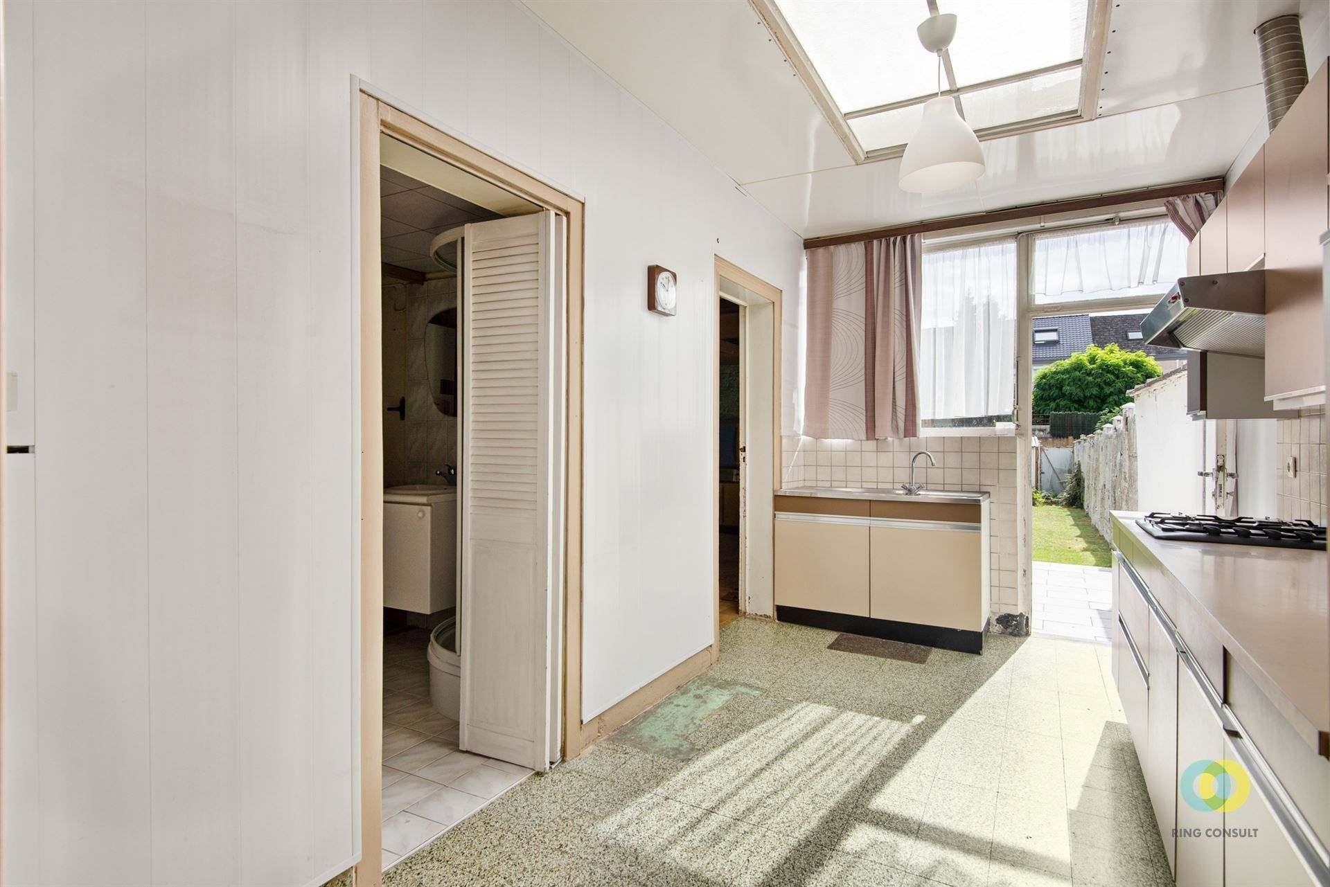 Te renoveren woning op rustige ligging foto 6