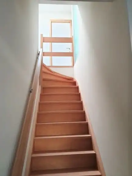 Moderne gezinswoning TE HUUR met carport en 3 slaapkamers,  tuin met terras op boogscheut van centrum Avelgem. foto 5