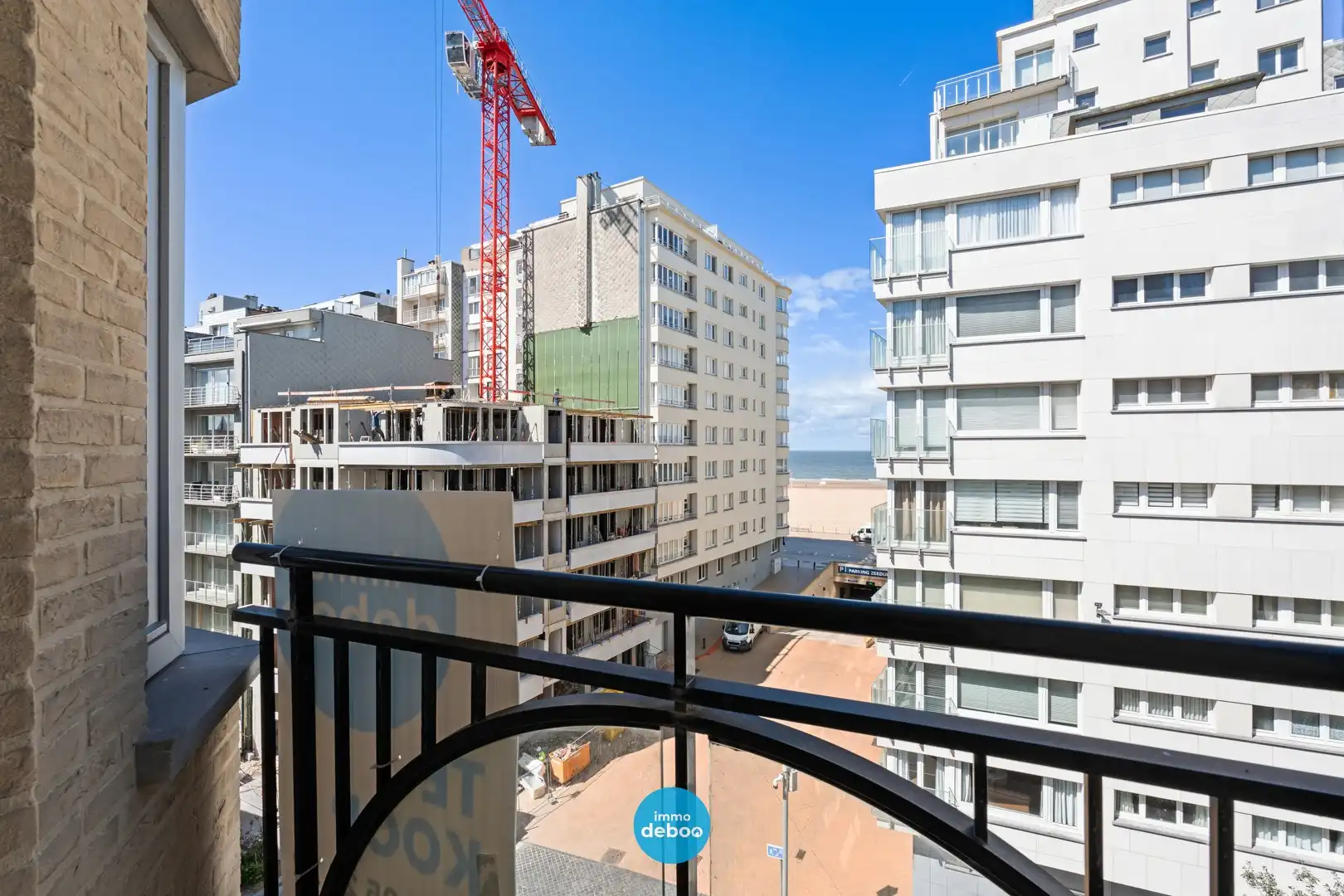 Ruim hoekappartement met zee- en havenzicht foto 4