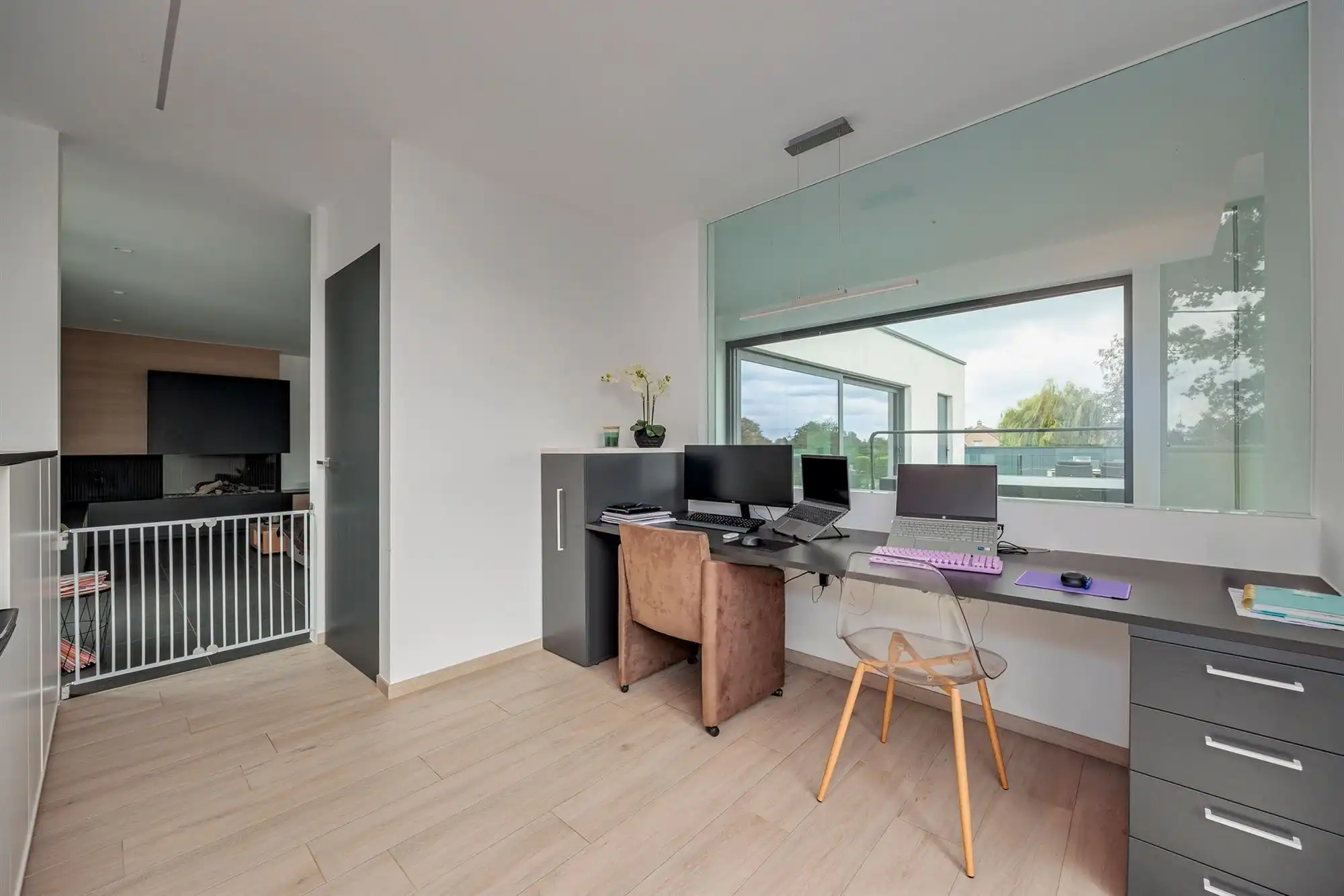 Exclusieve villa met 4 slaapkamers, 4 badkamers en luxueuze multifunctionele kelder op een toplocatie in Kalmthout! foto 7