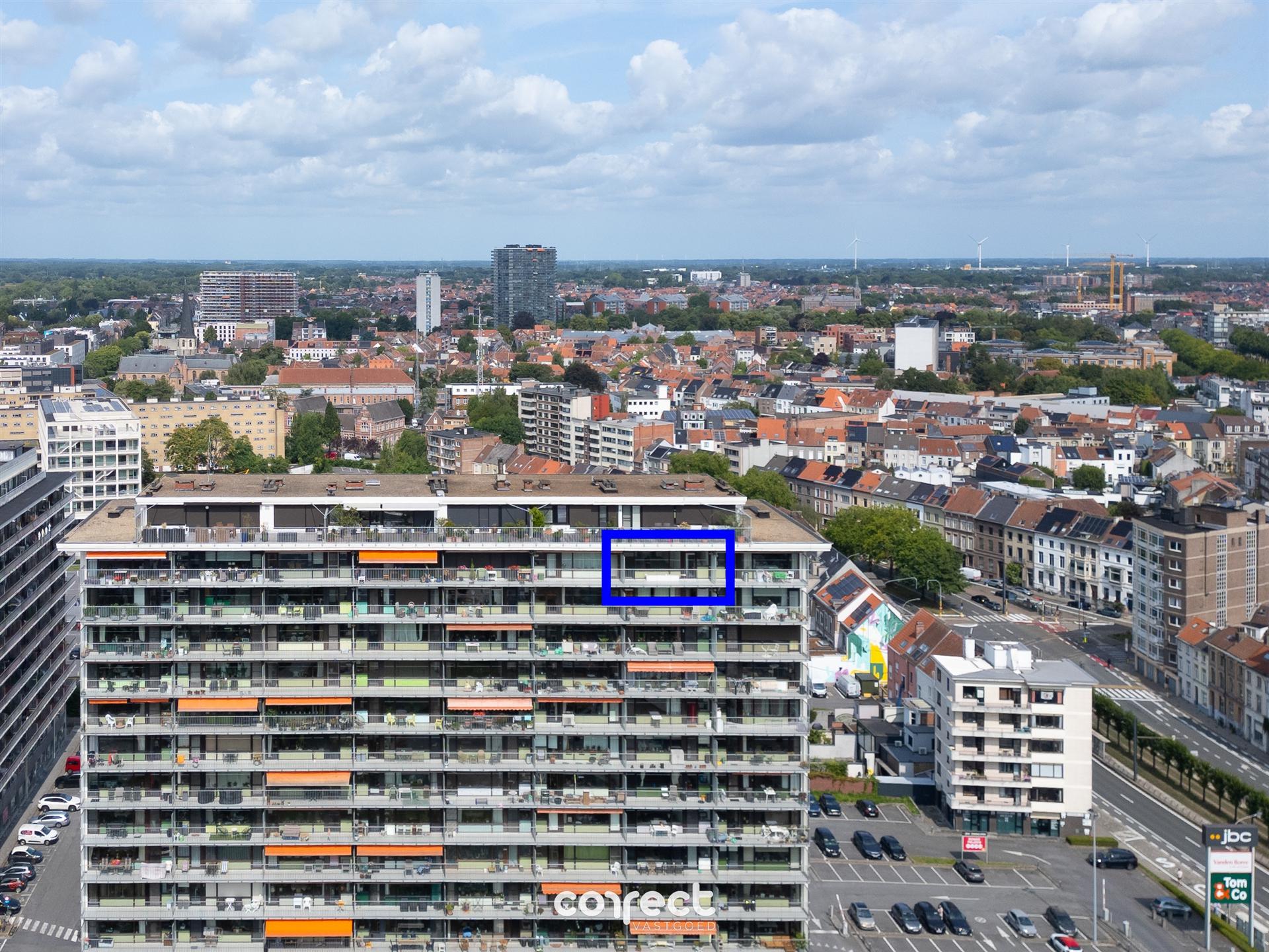 Appartement foto {{pictureIndex}}